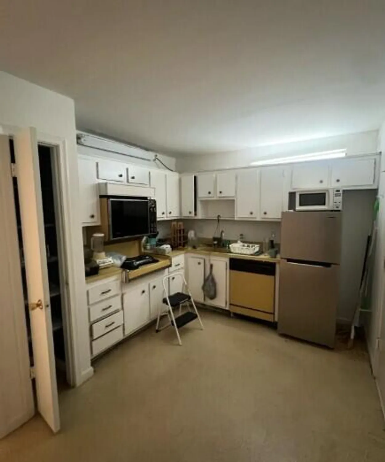 Property Slideshow image 1 of 8 | 4740 nw 21st st 101, Lauderhill, FL, 33313