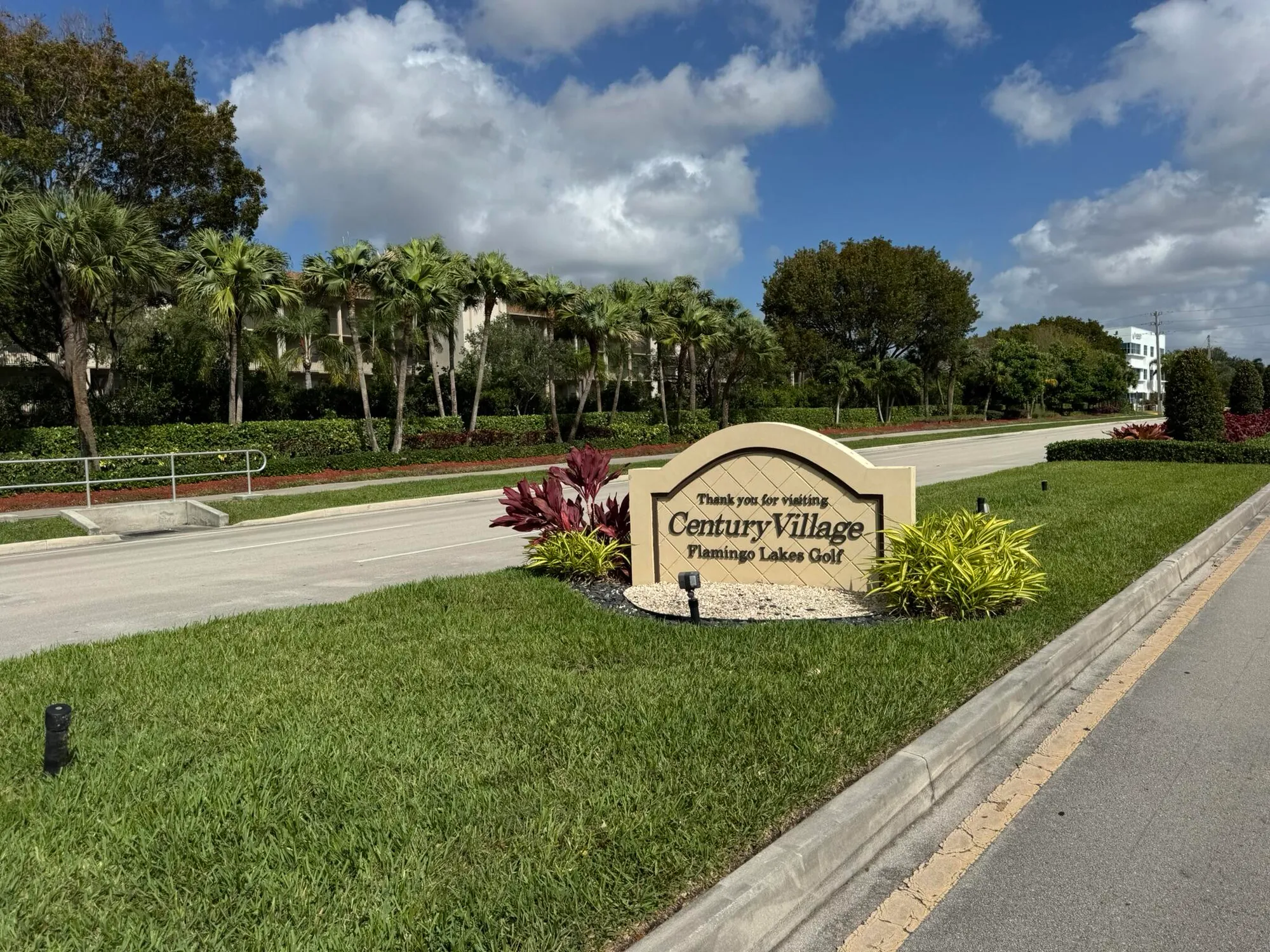 Property Slideshow image 1 of 15 | 850 sw 133rd ter apt 315b, Pembroke Pines, FL, 33027