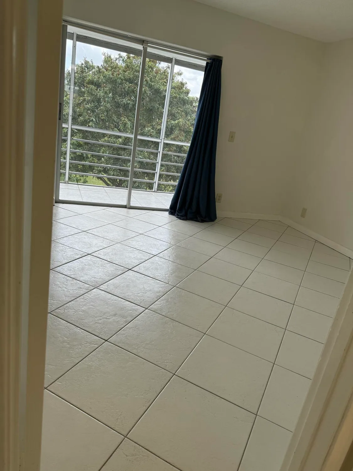 Property Slideshow image 7 of 11 | 344 northampton q, West Palm Beach, FL, 33417