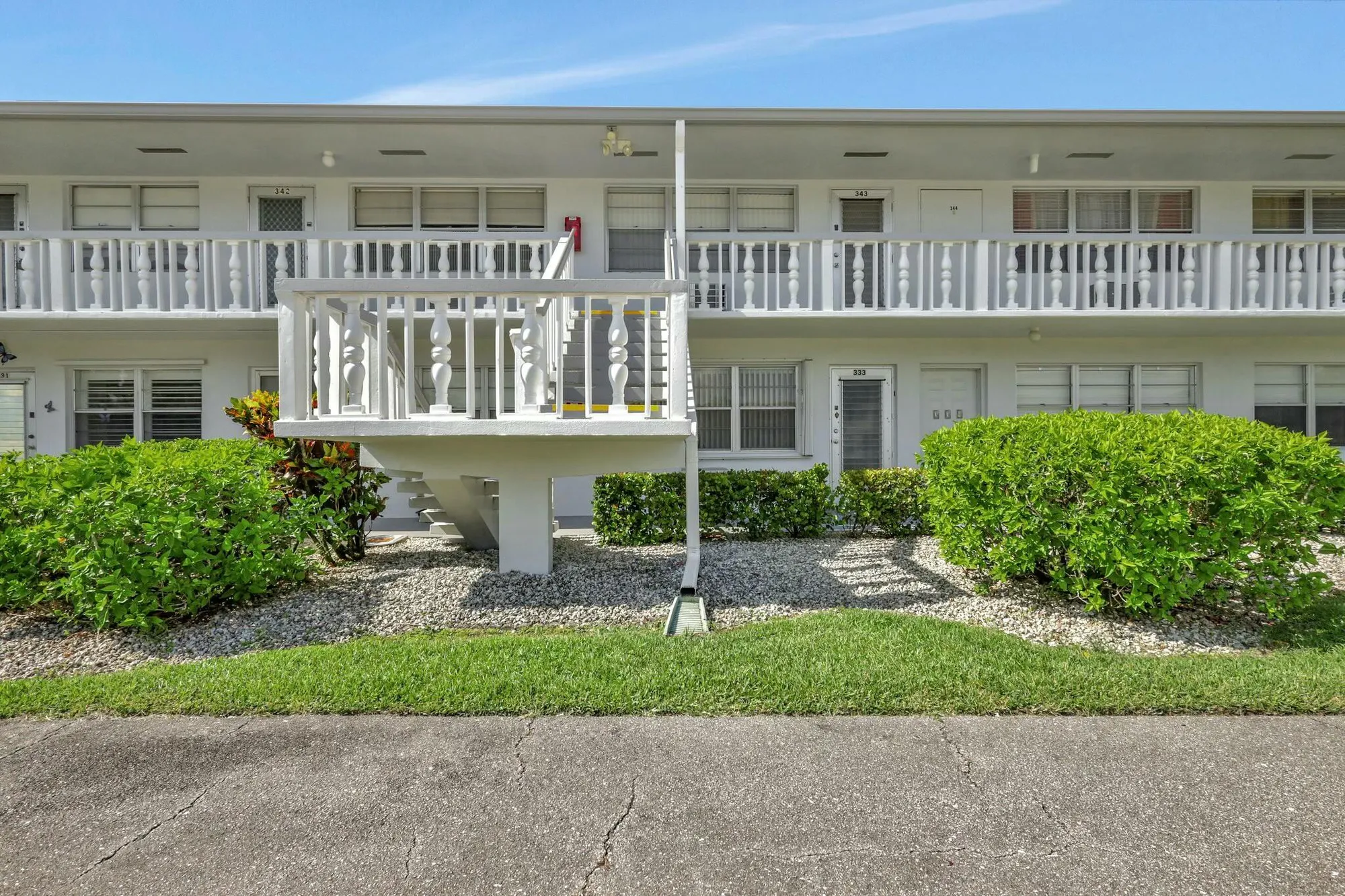 Property Slideshow image 1 of 11 | 344 northampton q, West Palm Beach, FL, 33417