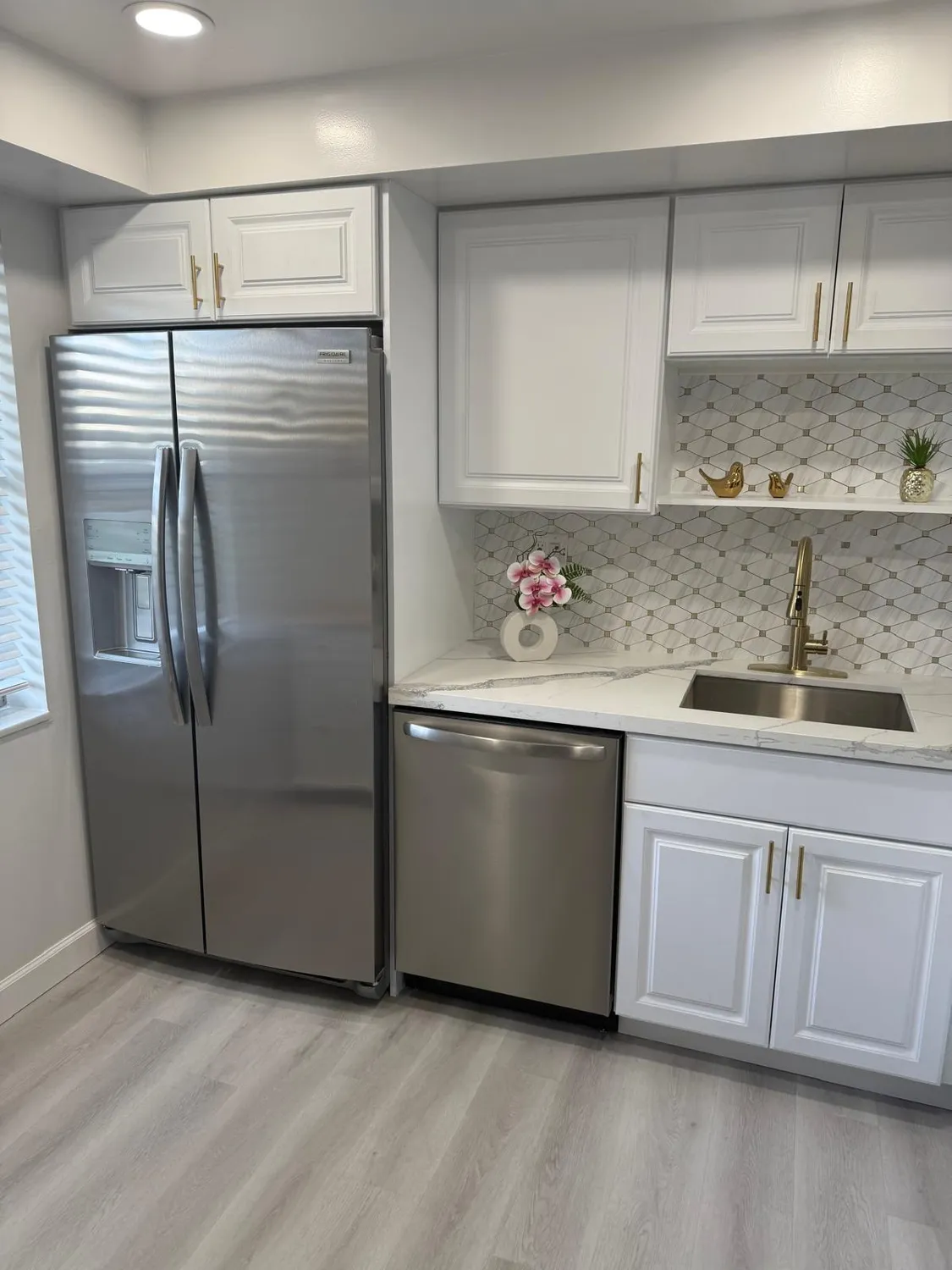 Property Slideshow image 2 of 15 | 9810 marina blvd apt 1115, Boca Raton, FL, 33428