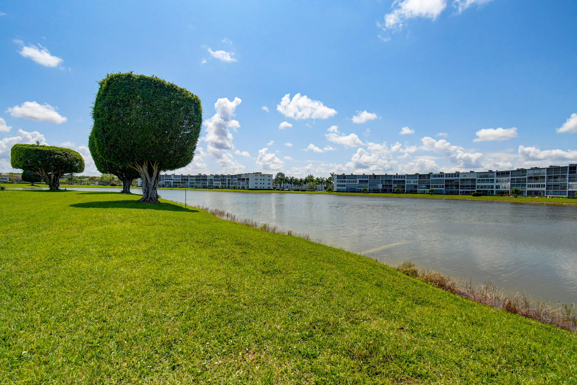 Property Slideshow image 20 of 60 | 2070 guildford d, Boca Raton, FL, 33434