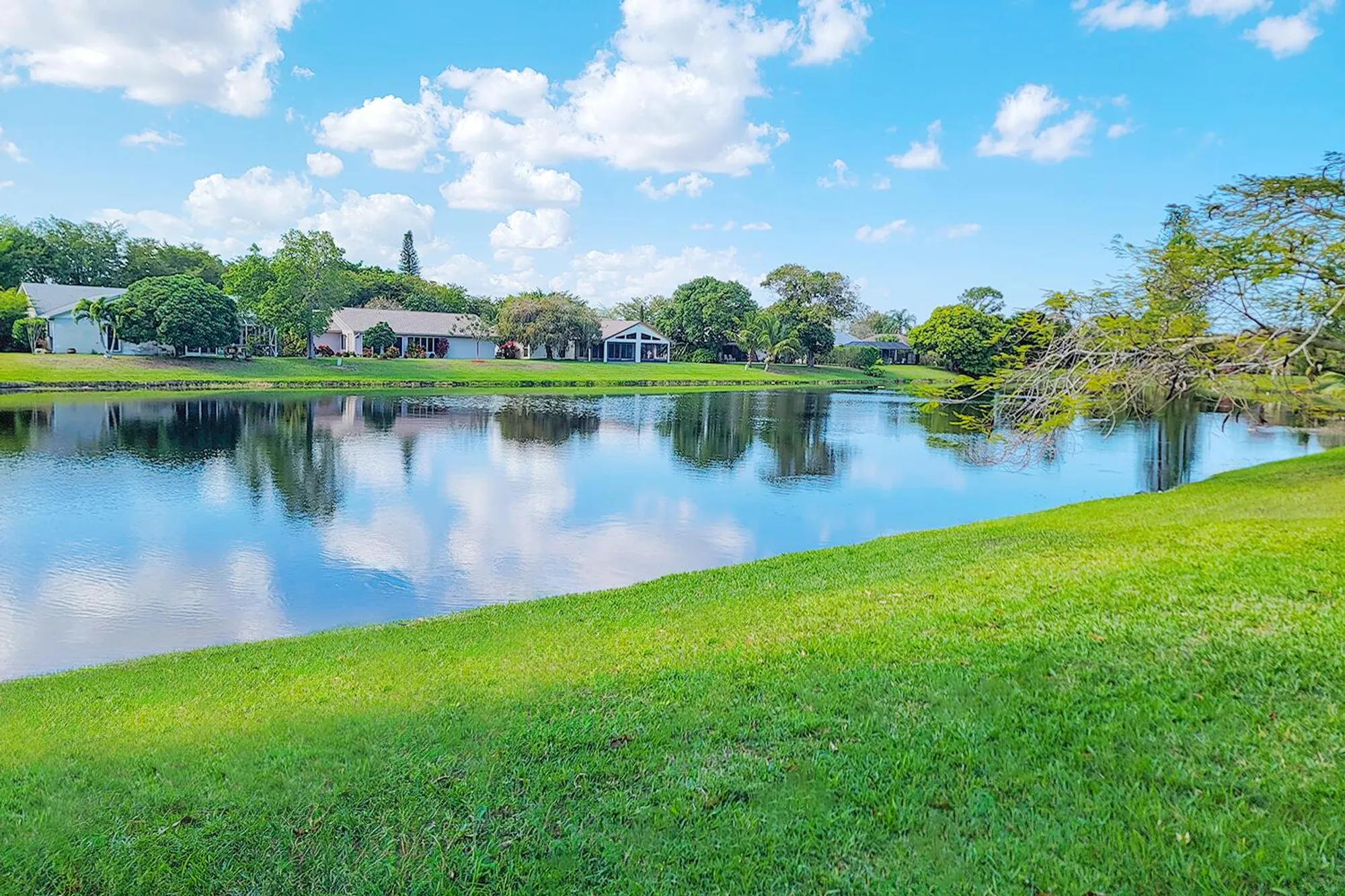 Property Slideshow image 5 of 34 | 6125 winding brook way, Delray Beach, FL, 33484