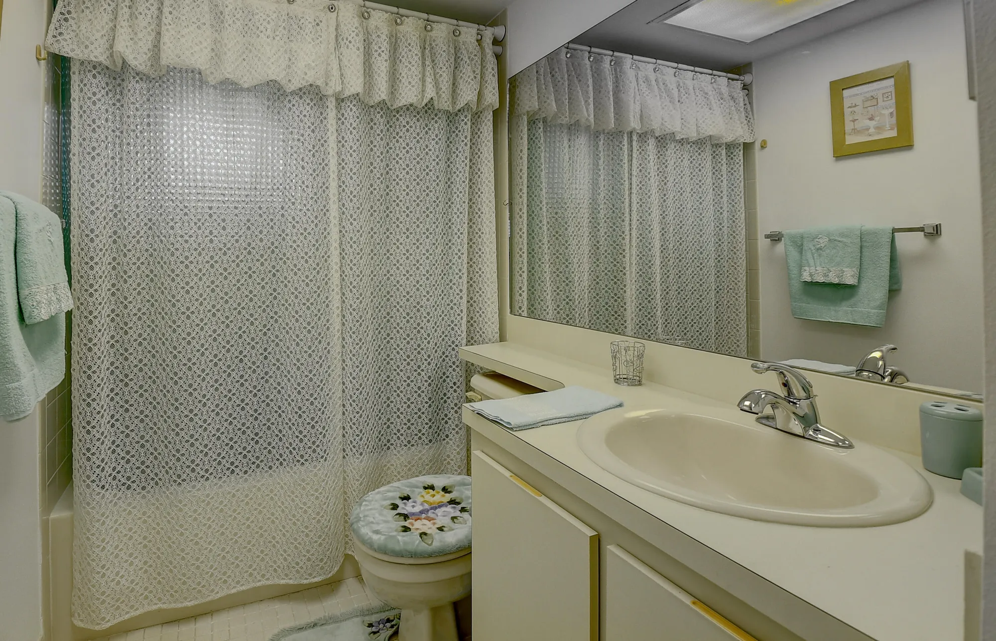 Property Slideshow image 19 of 47 | 5370 las verdes cir 324, Delray Beach, FL, 33484