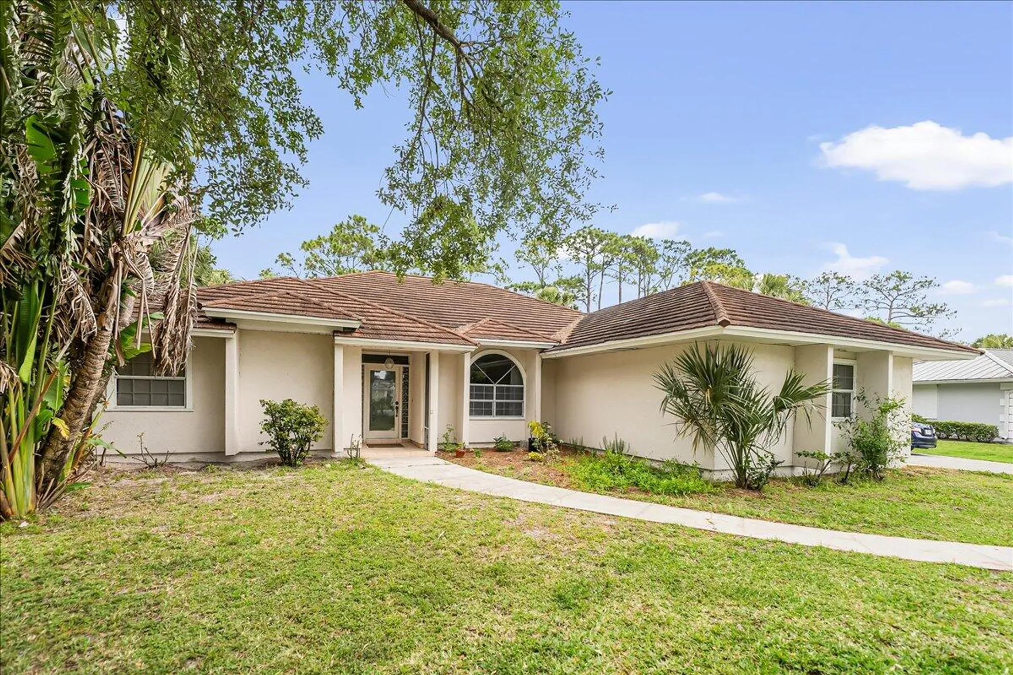 Property Slideshow image 16 of 61 | 3405 bent pine dr, Fort Pierce, FL, 34951