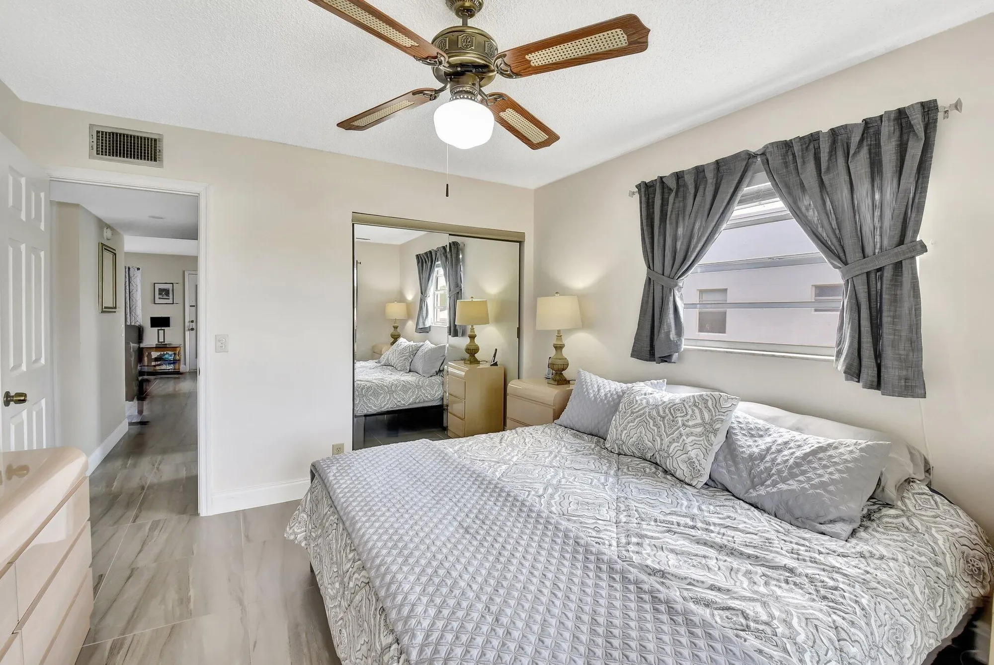 Property Slideshow image 18 of 66 | 413 normandy i, Delray Beach, FL, 33484