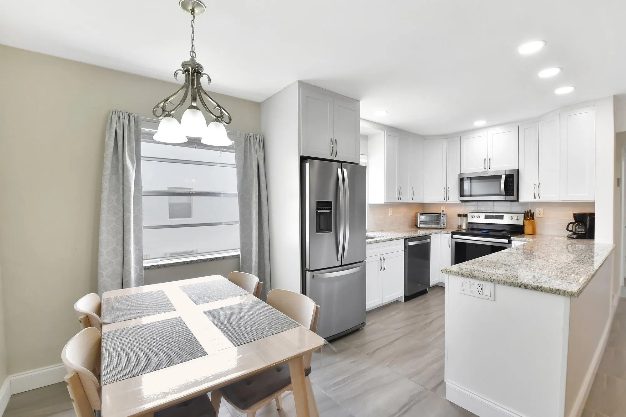 Property Slideshow image 9 of 66 | 413 normandy i, Delray Beach, FL, 33484