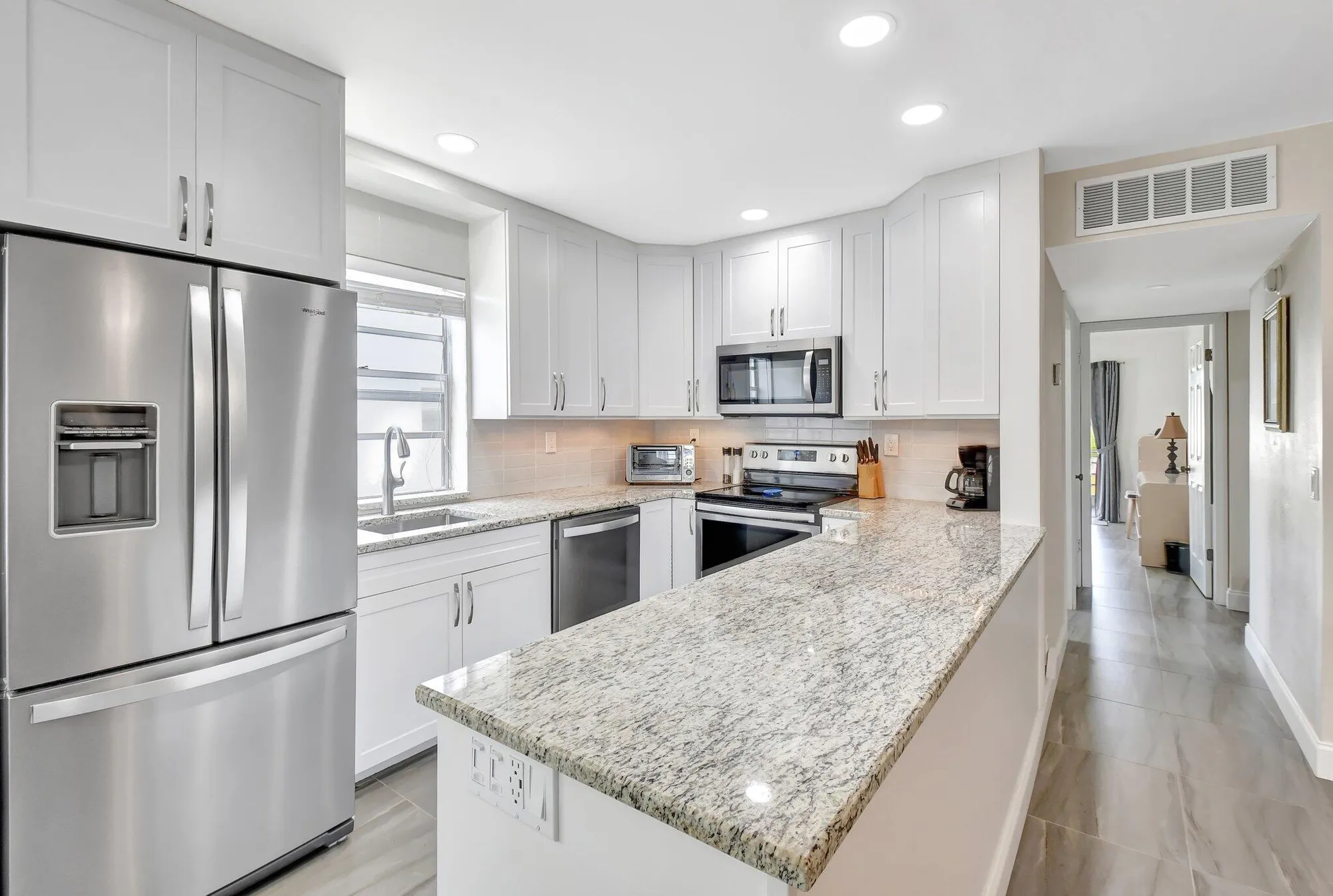 Property Slideshow image 11 of 66 | 413 normandy i, Delray Beach, FL, 33484