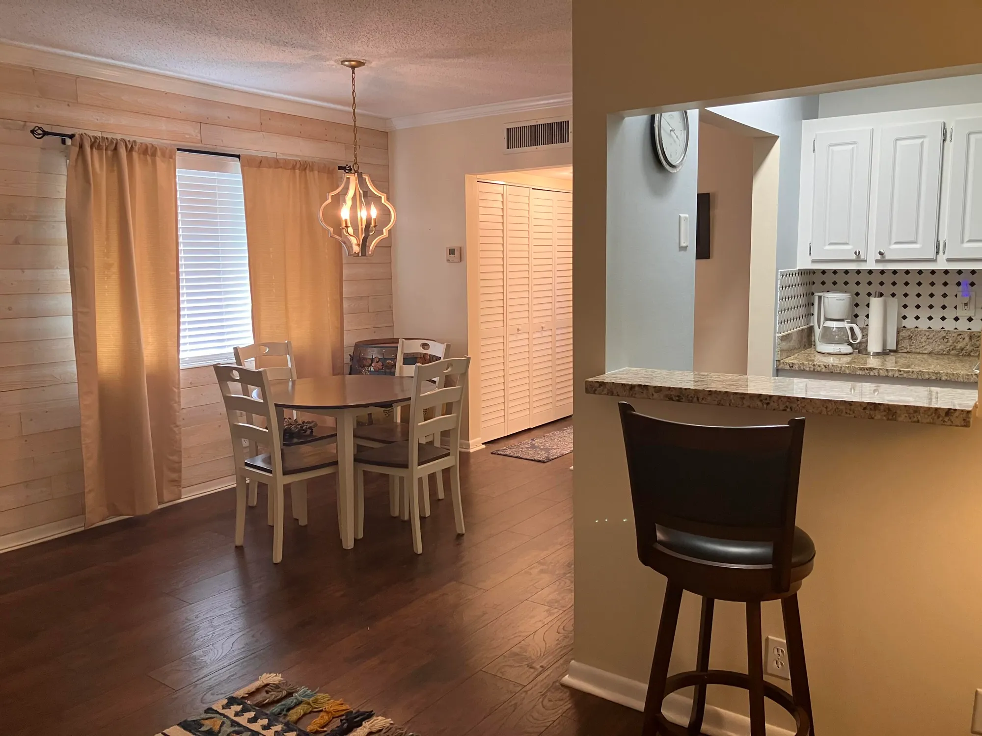 Property Slideshow image 5 of 37 | 185 norwich h, West Palm Beach, FL, 33417