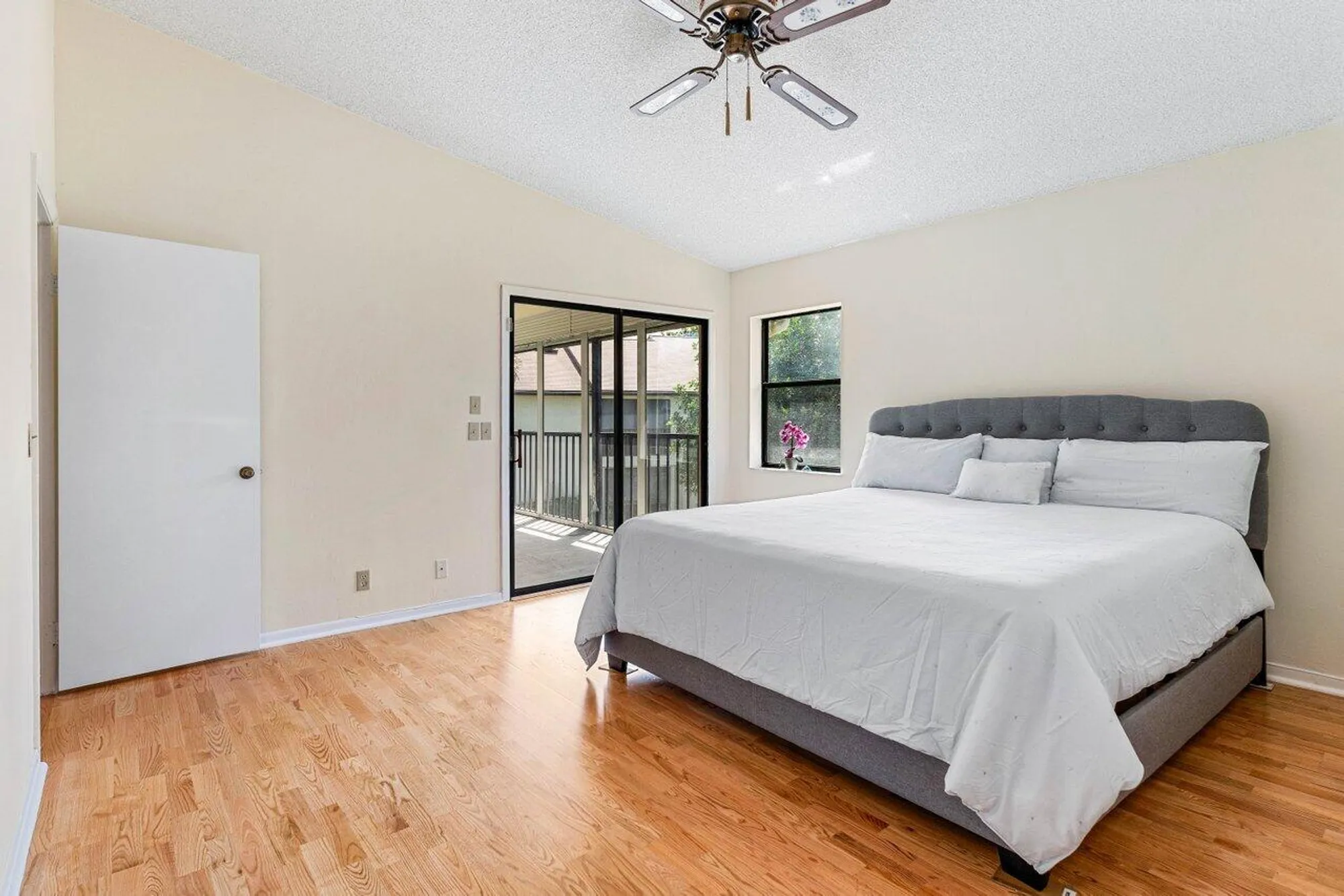Property Slideshow image 7 of 21 | 3362 lucerne park dr # 421, Greenacres, FL, 33467