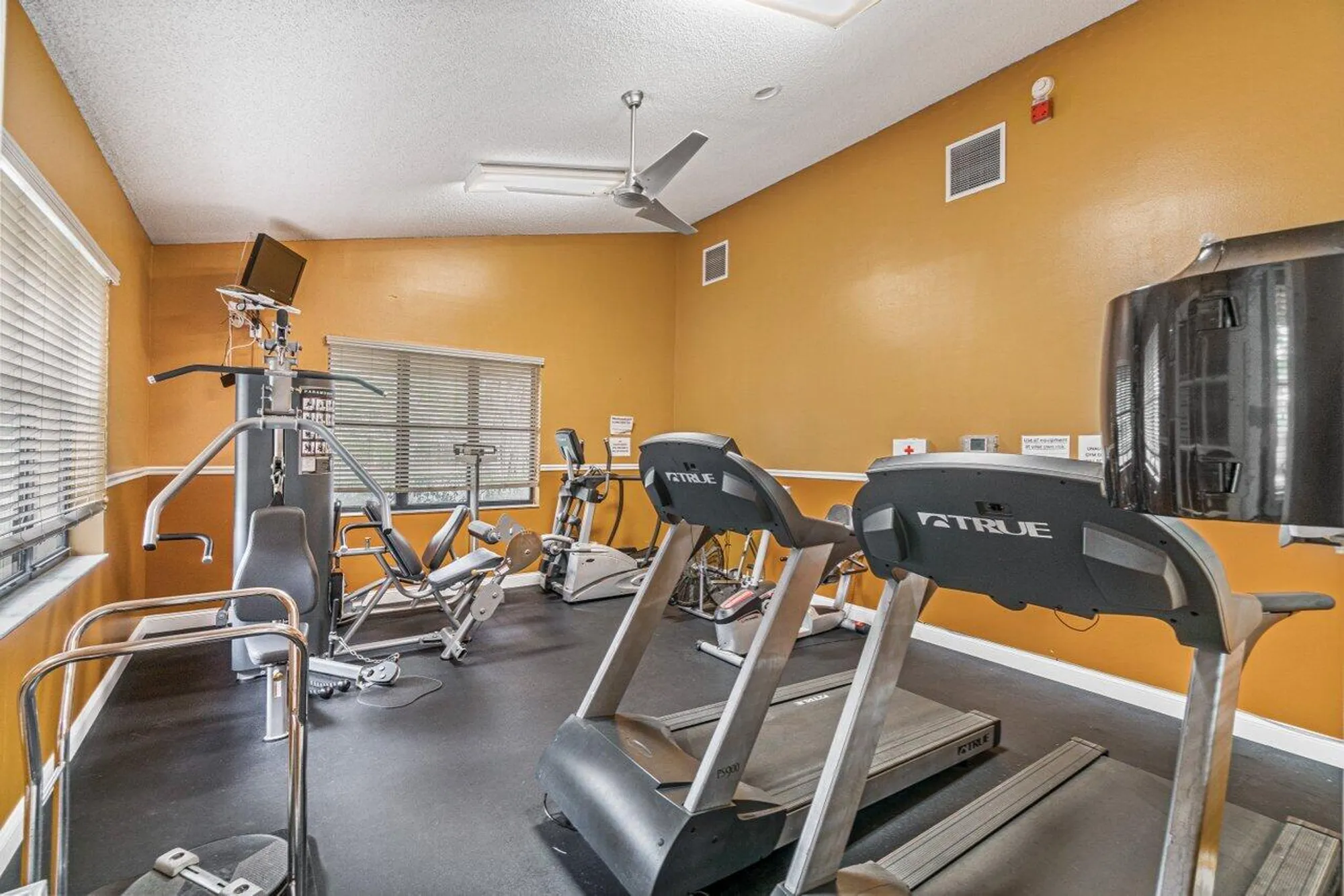 Property Slideshow image 18 of 21 | 3362 lucerne park dr # 421, Greenacres, FL, 33467