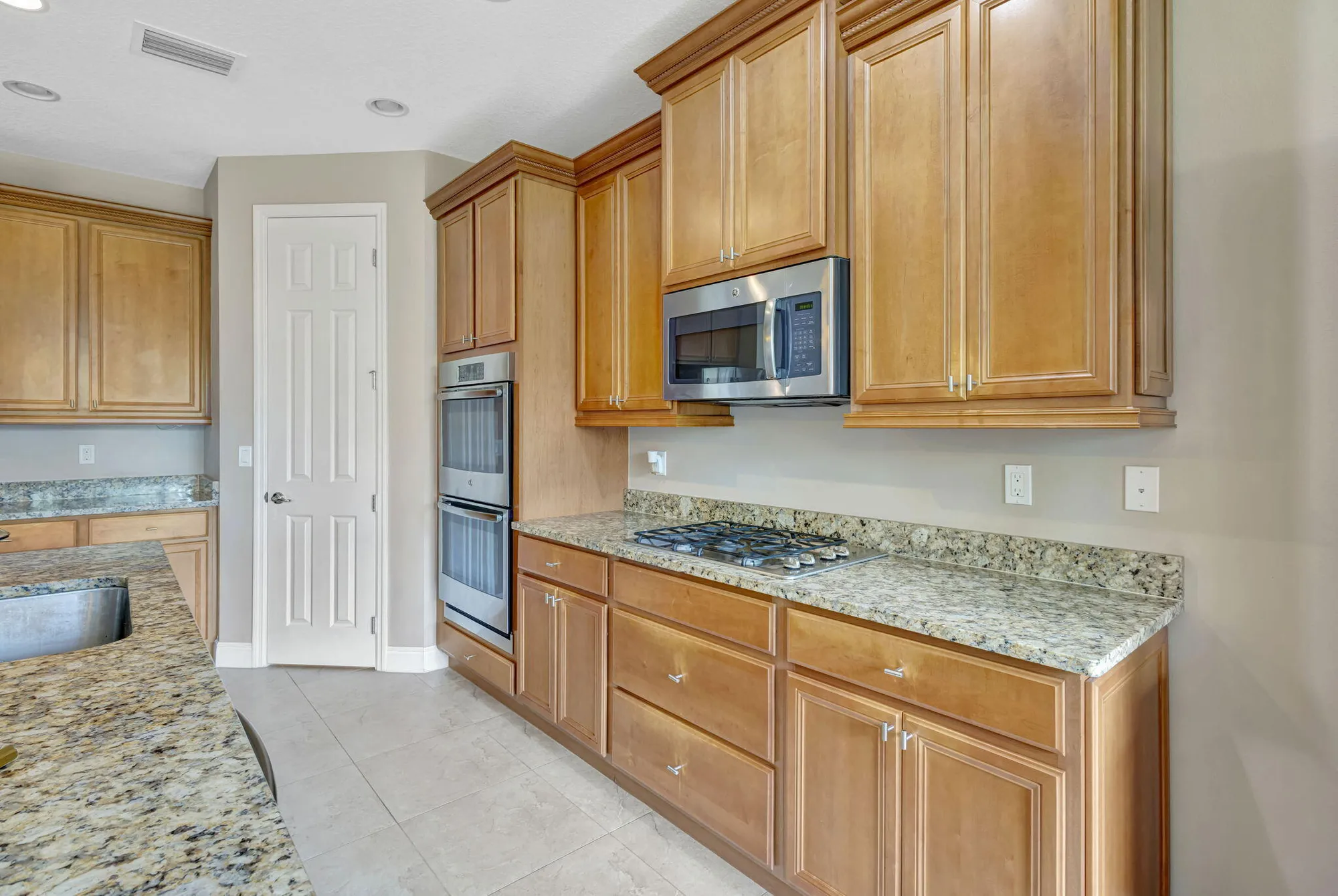 Property Slideshow image 19 of 64 | 11251 sw apple blossom trl, Port Saint Lucie, FL, 34987