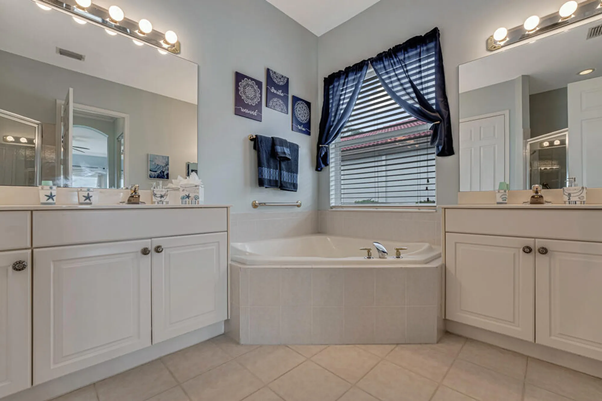Property Slideshow image 25 of 54 | 8931 agliana cir, Boynton Beach, FL, 33472