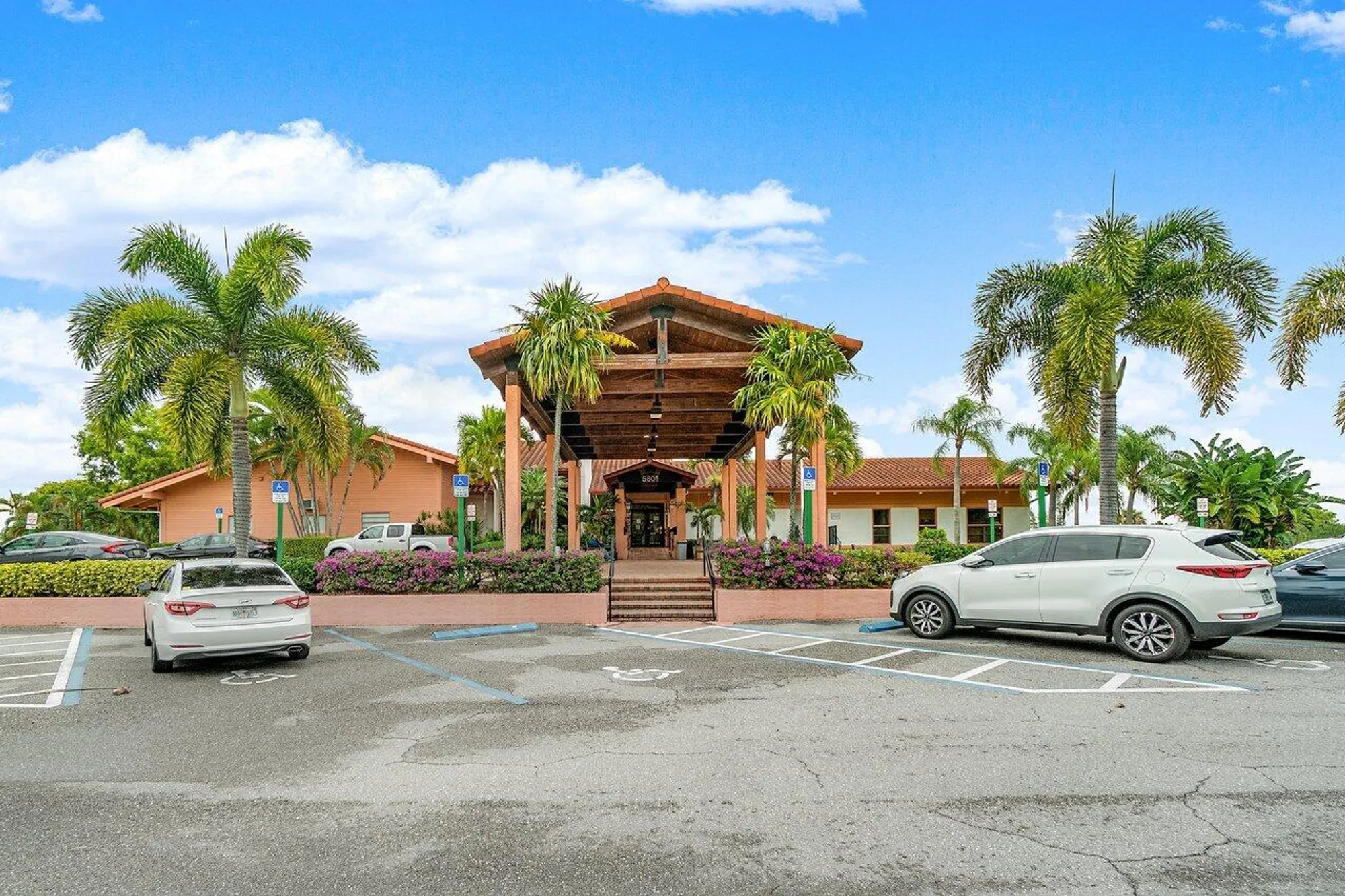 Property Slideshow image 28 of 45 | 5656 via delray b, Delray Beach, FL, 33484