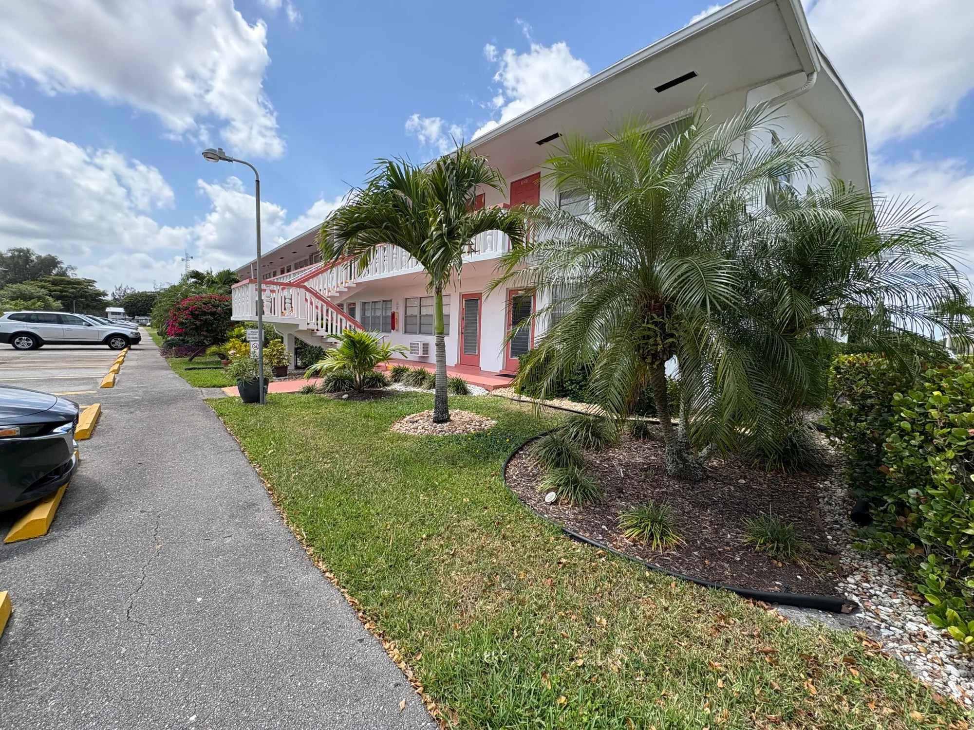 Property Slideshow image 8 of 23 | 113 windsor f, West Palm Beach, FL, 33417