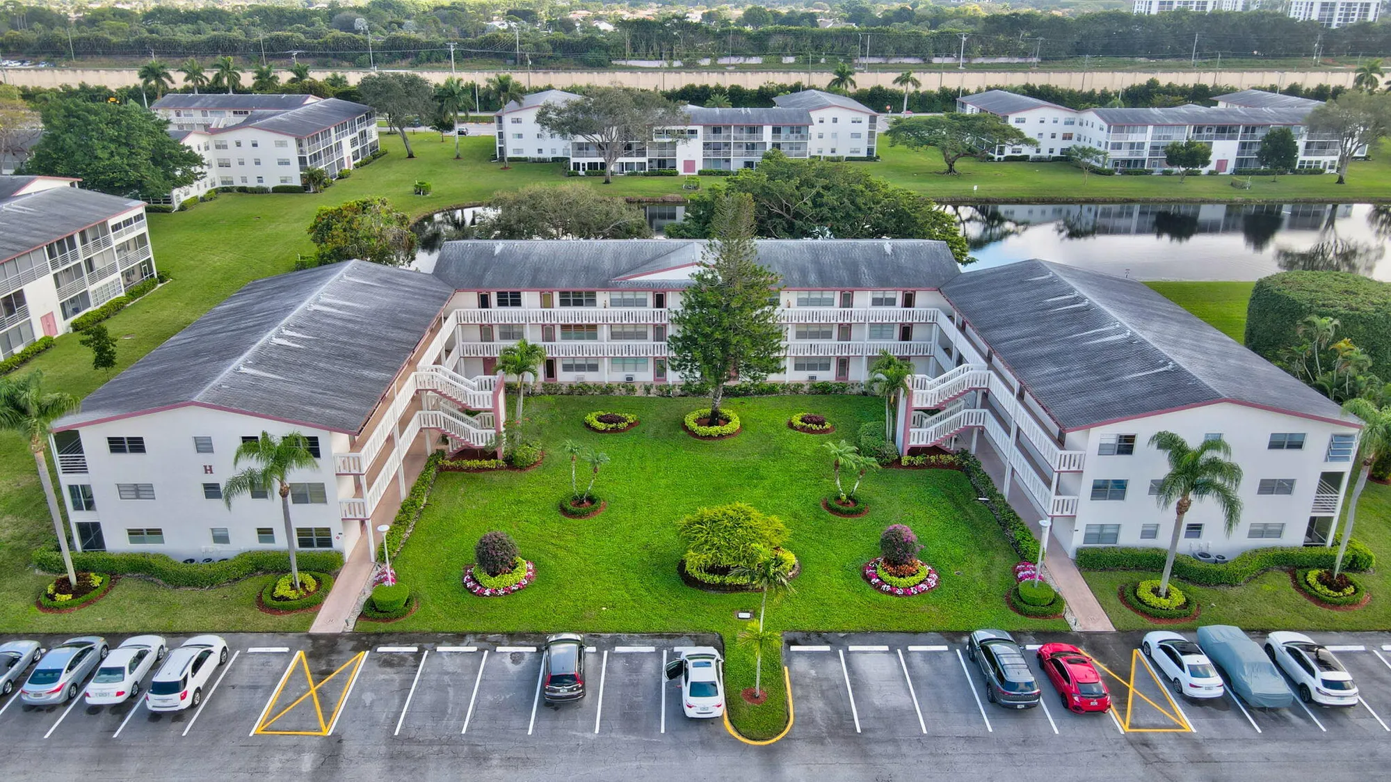 Property Slideshow image 38 of 74 | 296 fanshaw h, Boca Raton, FL, 33434