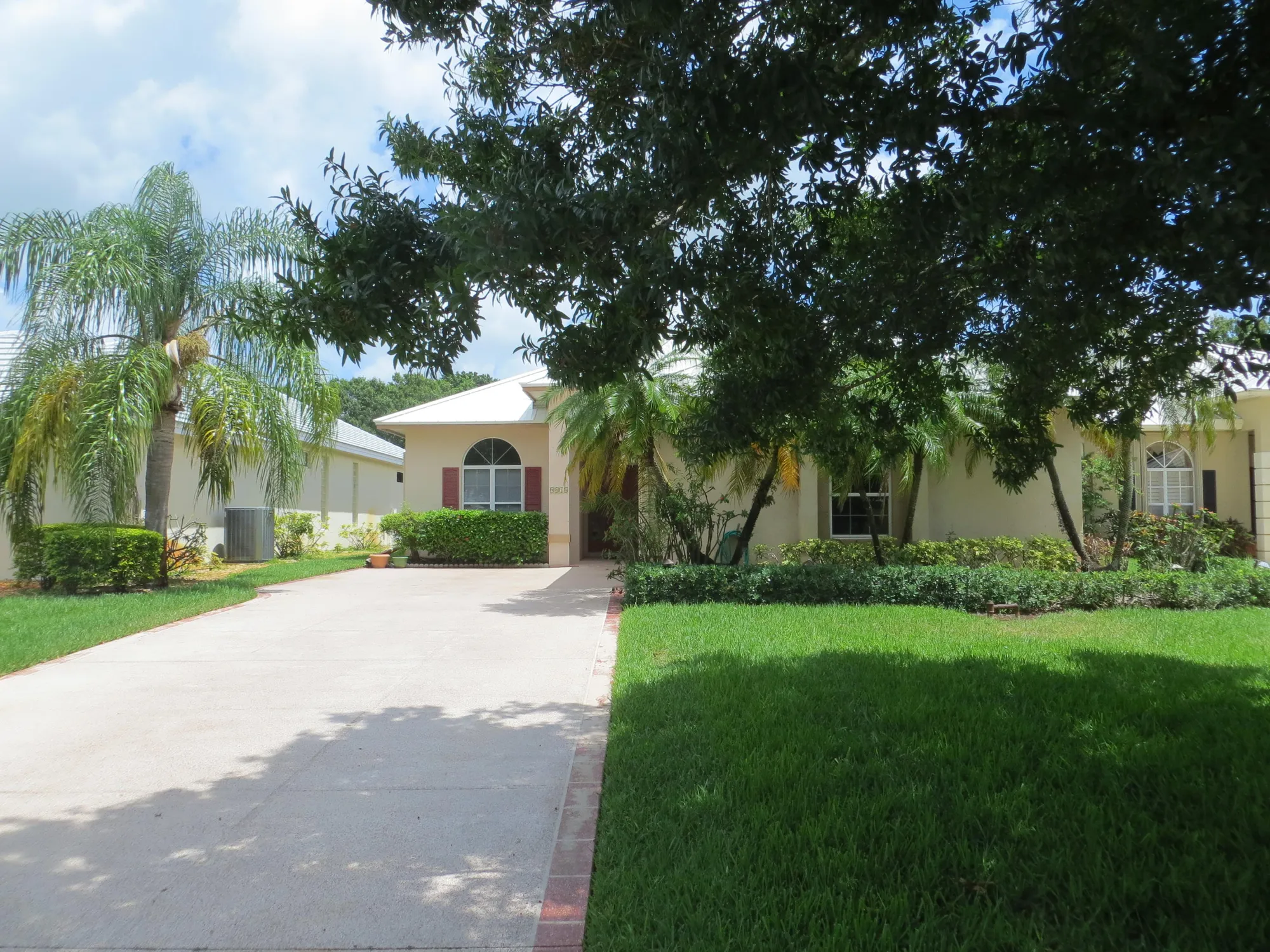 Property Slideshow image 1 of 41 | 9418 poinciana ct, Fort Pierce, FL, 34951