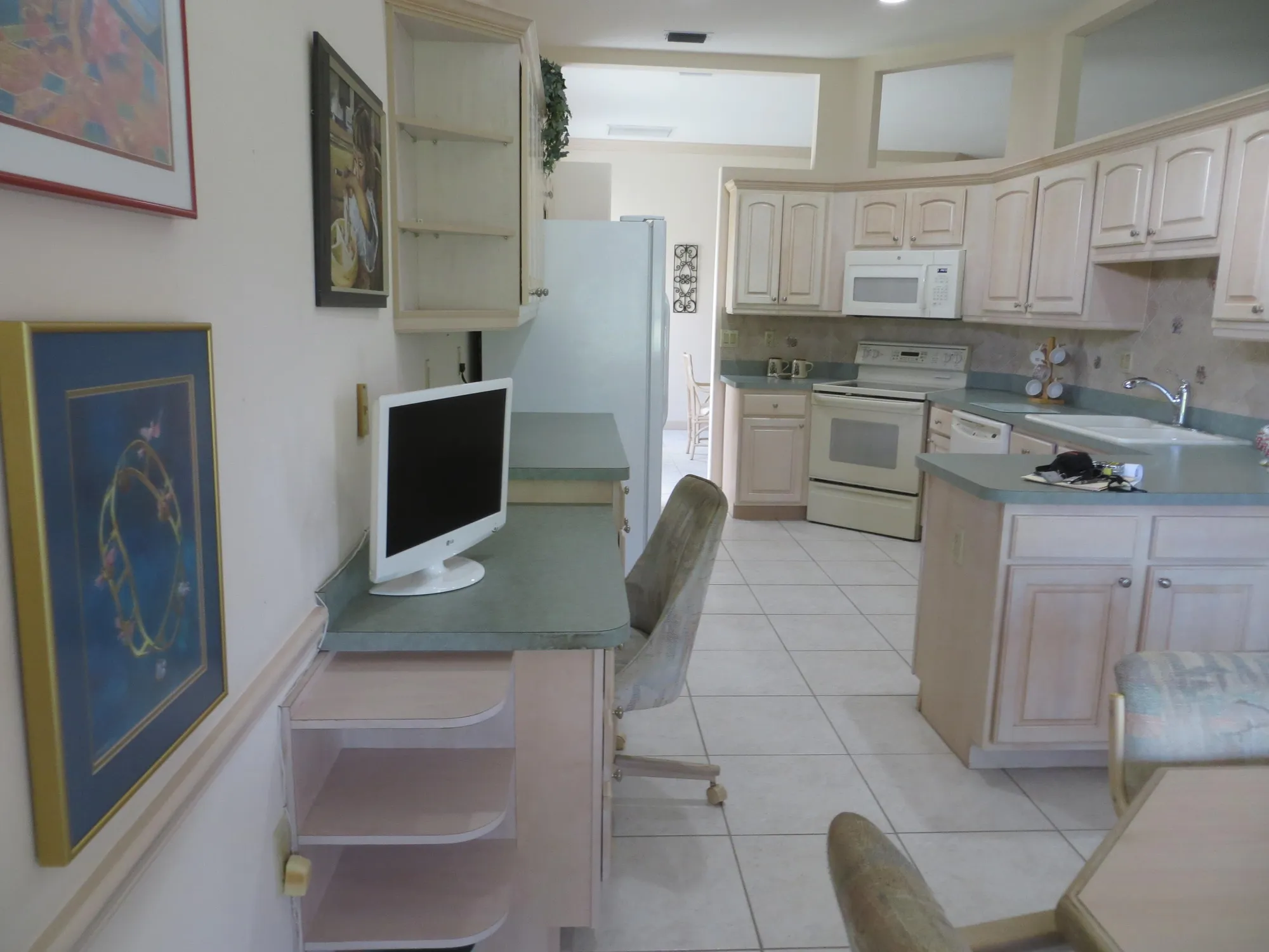 Property Slideshow image 18 of 41 | 9418 poinciana ct, Fort Pierce, FL, 34951