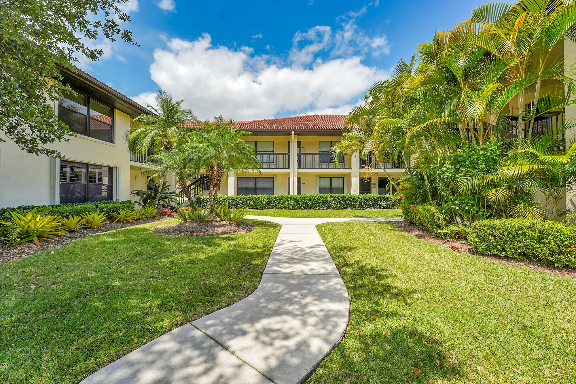 Property Slideshow image 61 of 62 | 361 sw south river dr 103, Stuart, FL, 34997