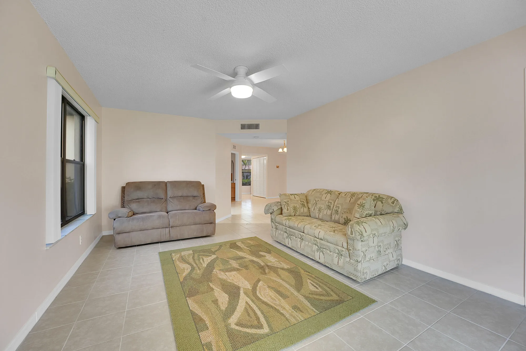 Property Slideshow image 13 of 62 | 361 sw south river dr 103, Stuart, FL, 34997