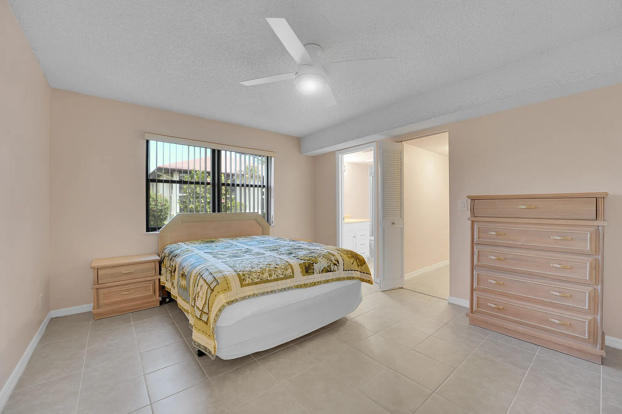 Property Slideshow image 15 of 62 | 361 sw south river dr 103, Stuart, FL, 34997