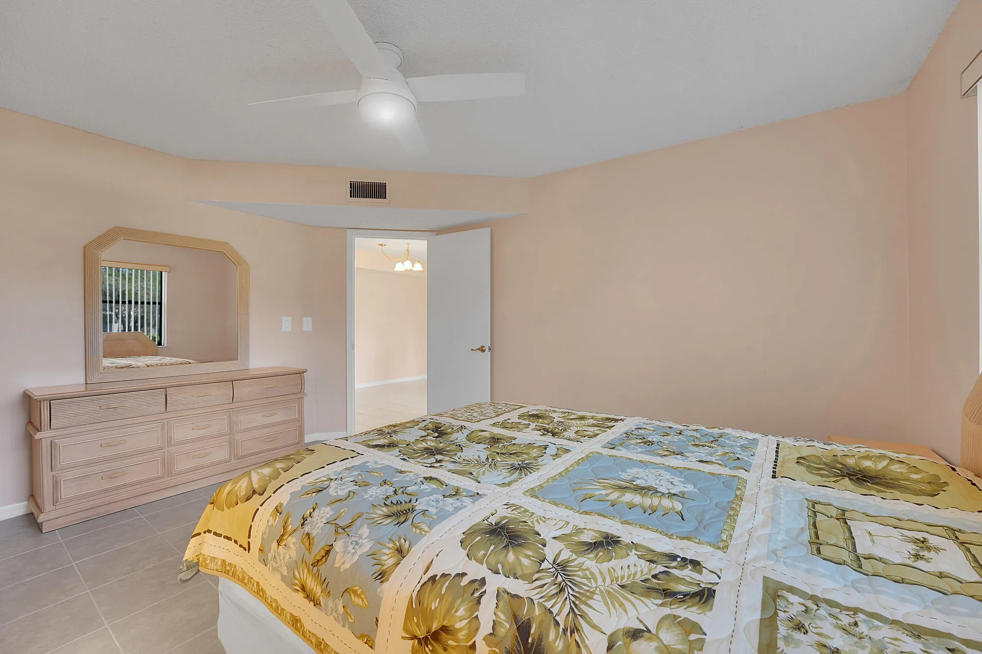 Property Slideshow image 17 of 62 | 361 sw south river dr 103, Stuart, FL, 34997