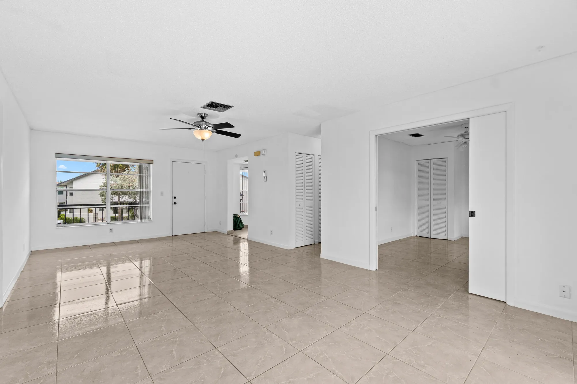 Property Slideshow image 9 of 42 | 13648 coconut palm ct b, Delray Beach, FL, 33484