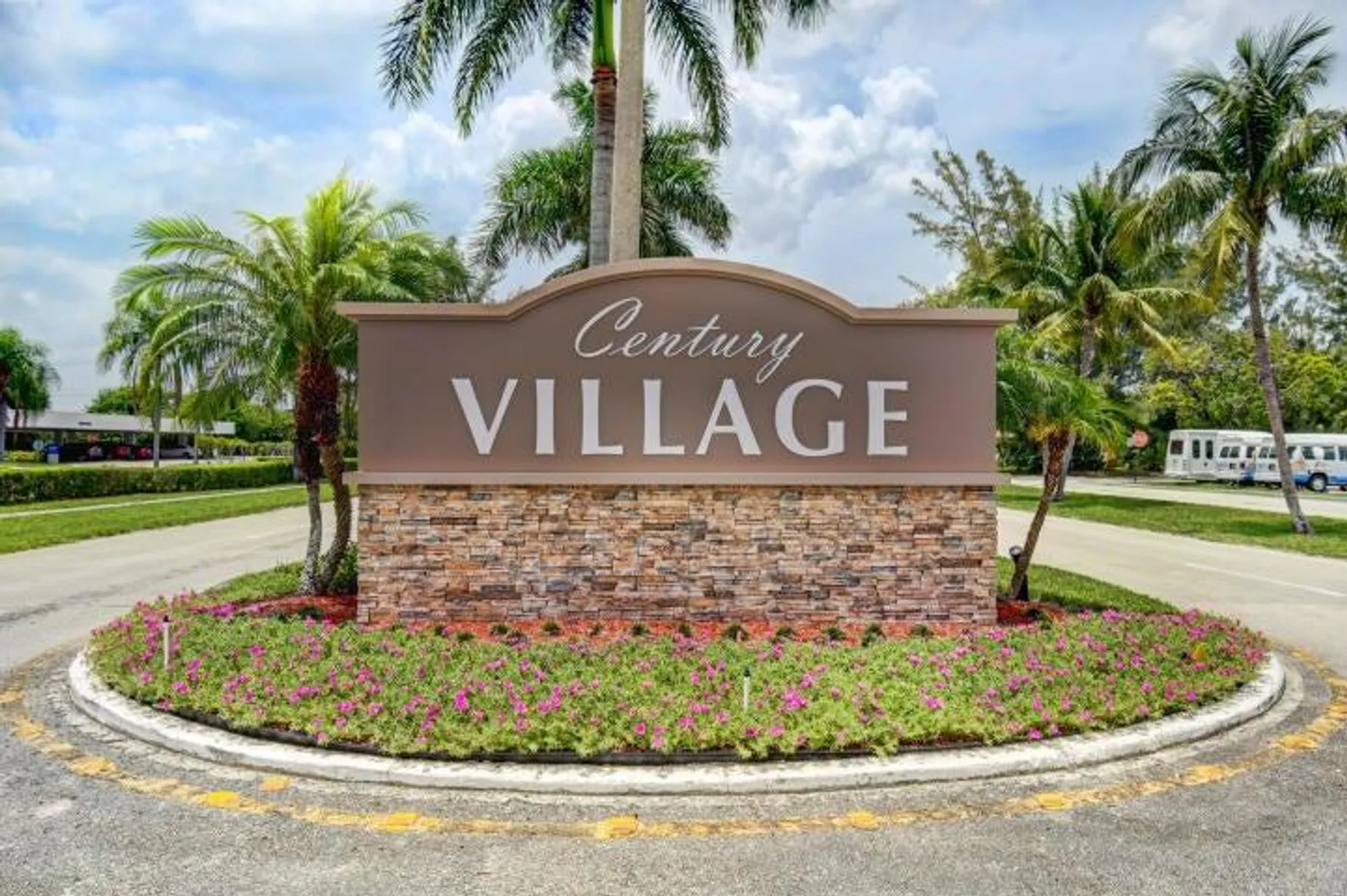 Property Slideshow image 1 of 27 | 53 northampton c, West Palm Beach, FL, 33417