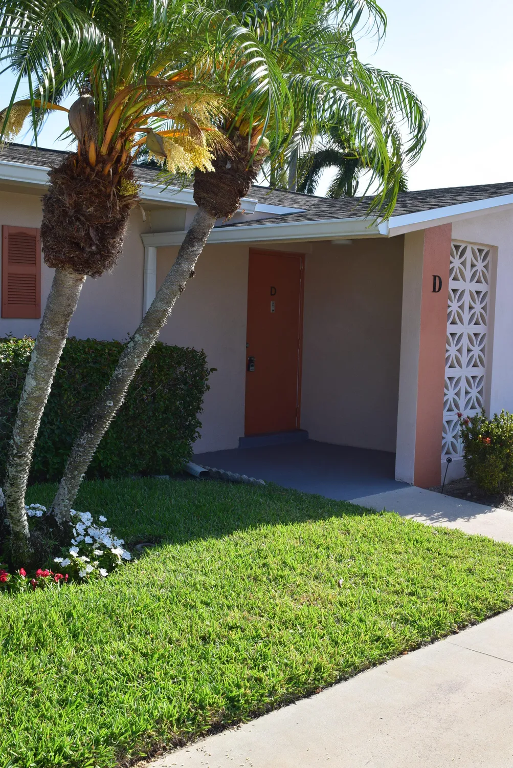Property Slideshow image 6 of 74 | 2747 dudley dr d, West Palm Beach, FL, 33415