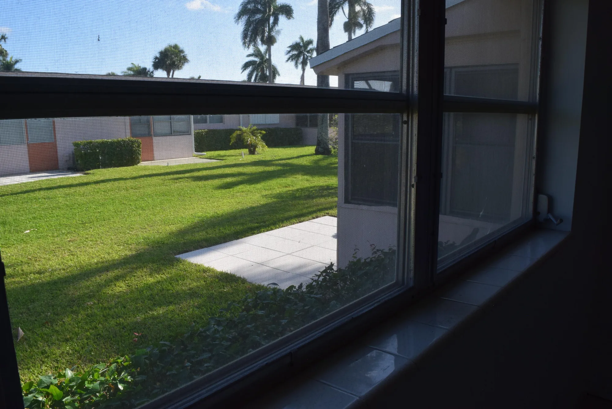 Property Slideshow image 49 of 74 | 2747 dudley dr d, West Palm Beach, FL, 33415