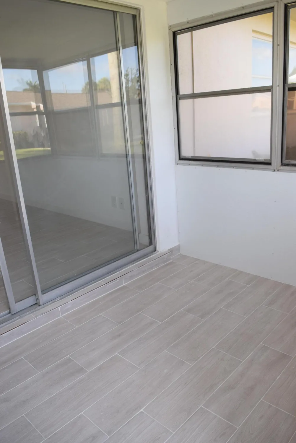 Property Slideshow image 14 of 74 | 2747 dudley dr d, West Palm Beach, FL, 33415