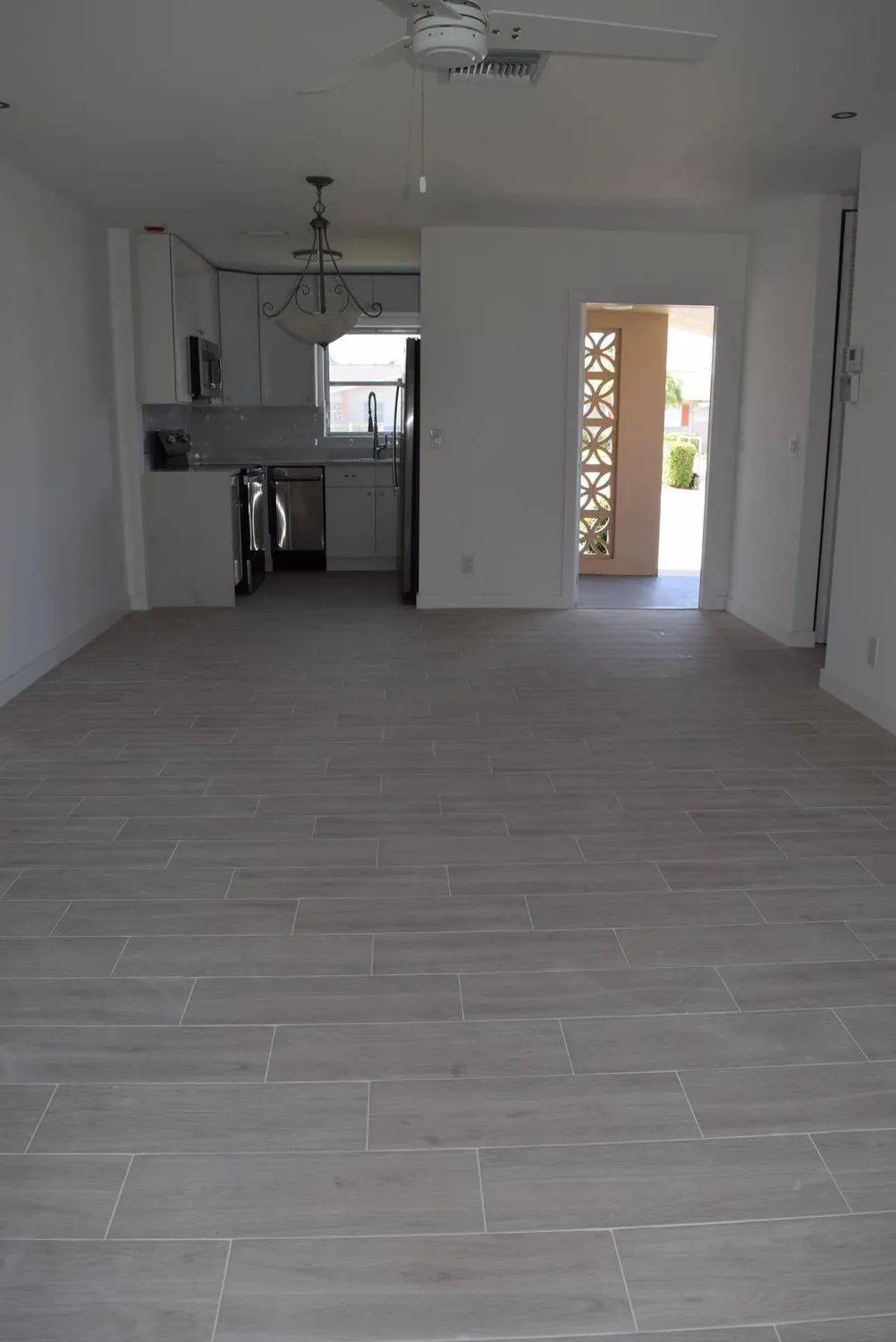 Property Slideshow image 7 of 74 | 2747 dudley dr d, West Palm Beach, FL, 33415