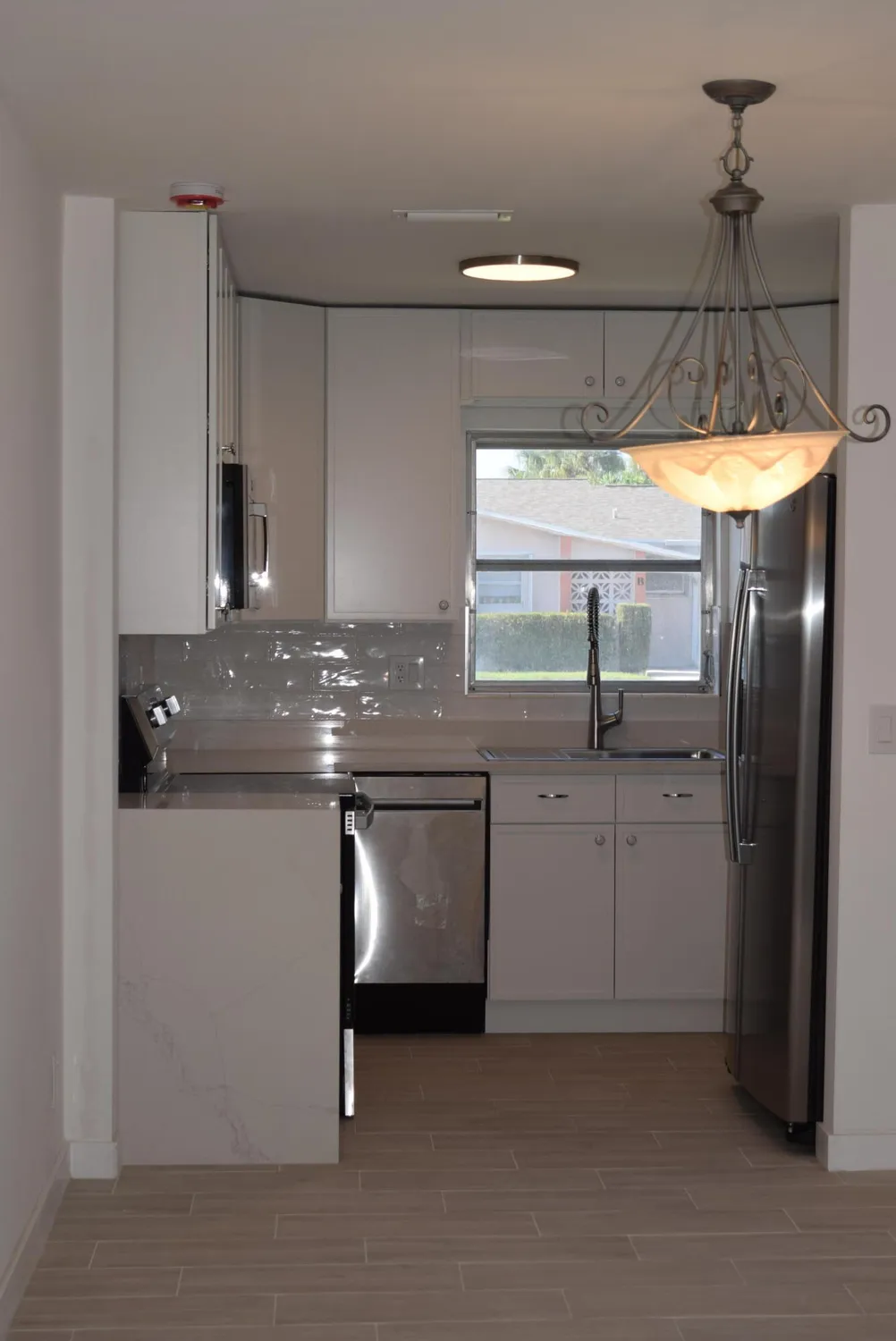 Property Slideshow image 28 of 74 | 2747 dudley dr d, West Palm Beach, FL, 33415