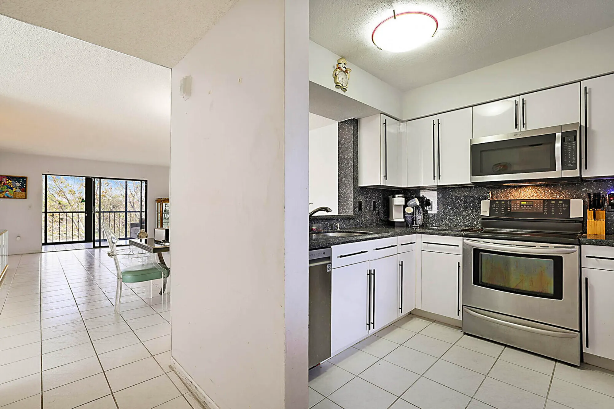 Property Slideshow image 3 of 21 | 6037 pointe regal cir 401, Delray Beach, FL, 33484