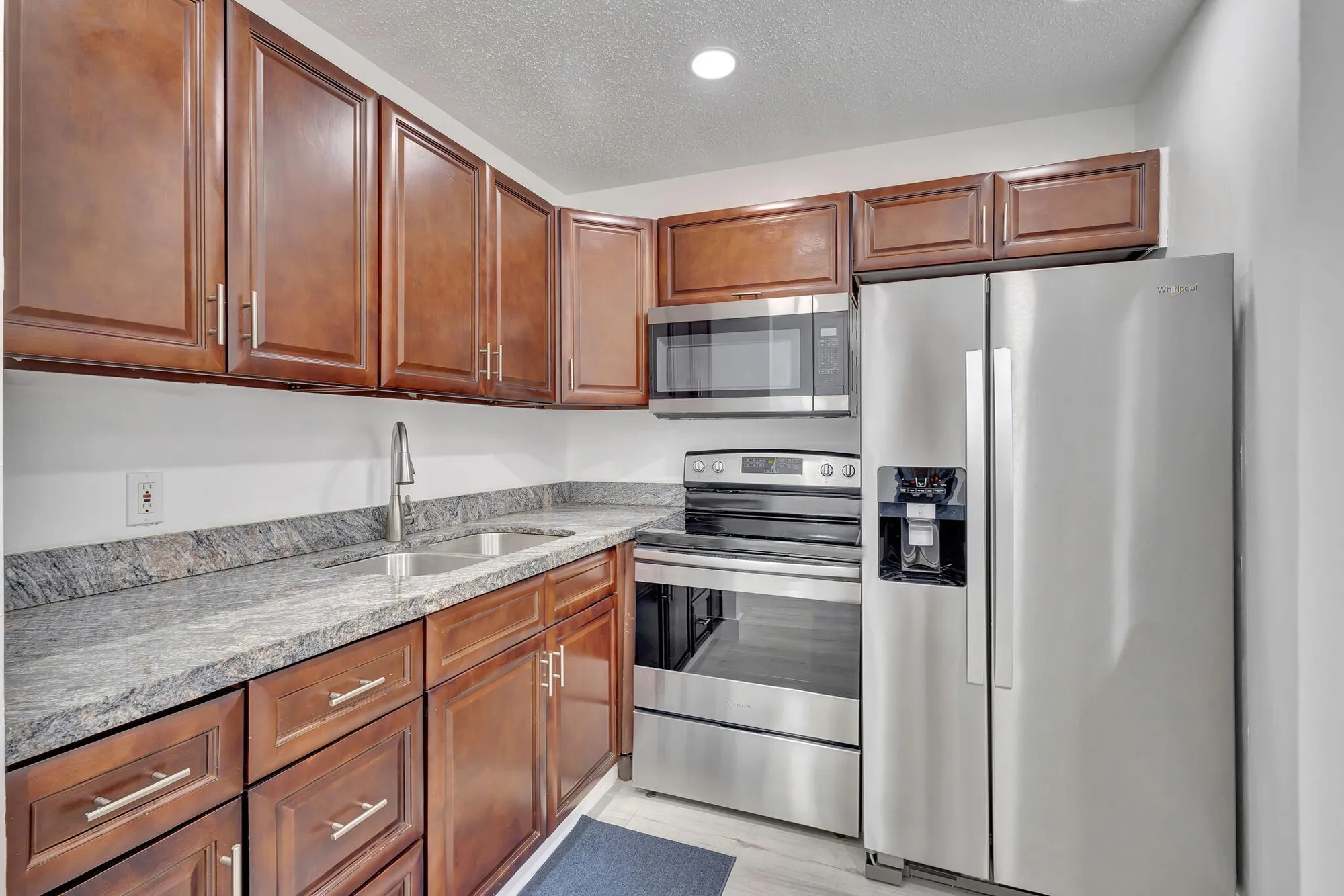 Property Slideshow image 7 of 23 | 110 dorchester e unit e, West Palm Beach, FL, 33417