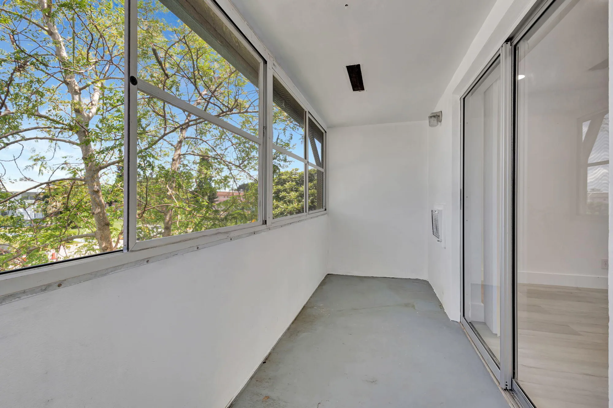 Property Slideshow image 14 of 23 | 110 dorchester e unit e, West Palm Beach, FL, 33417