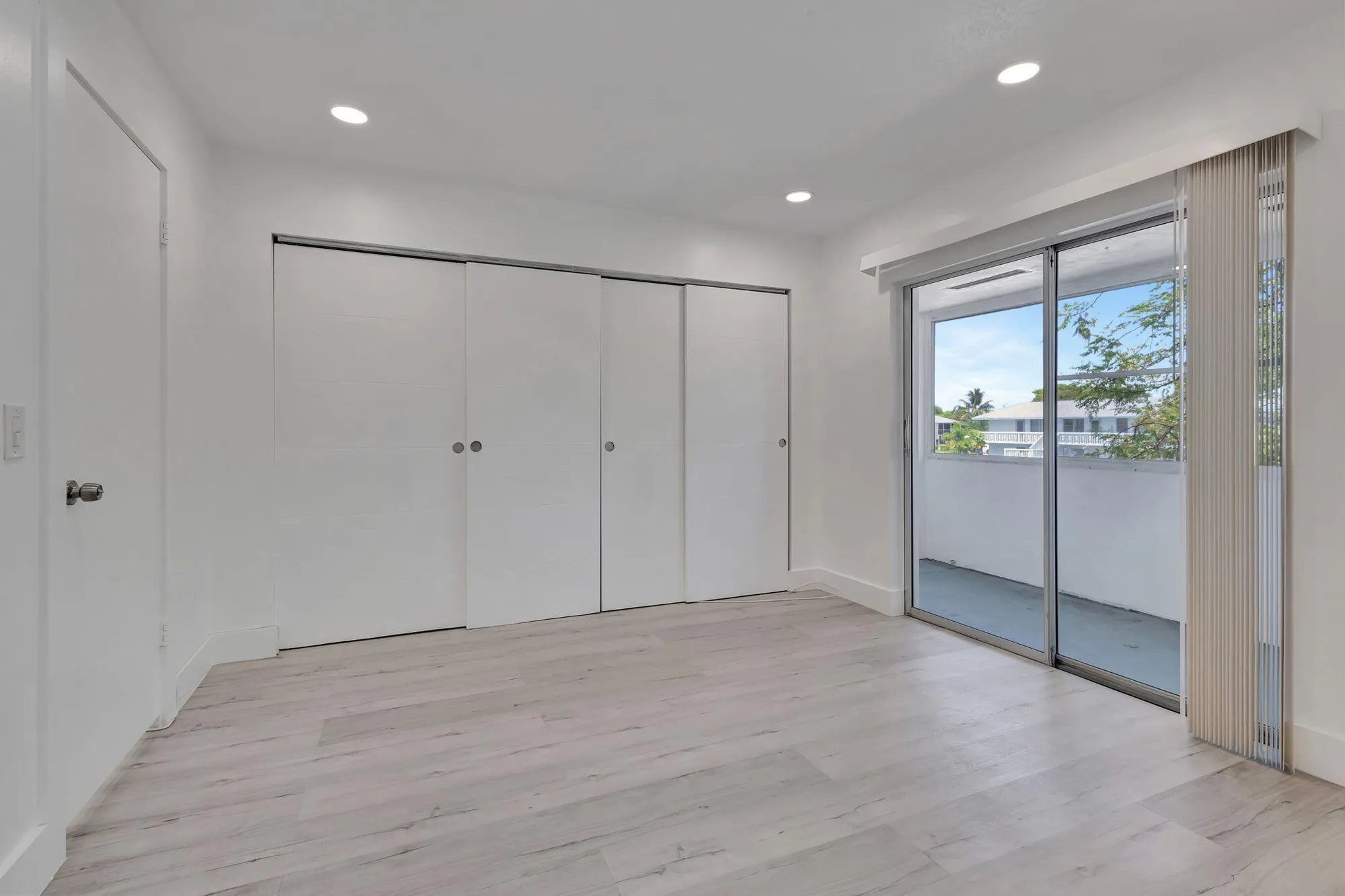 Property Slideshow image 13 of 23 | 110 dorchester e unit e, West Palm Beach, FL, 33417