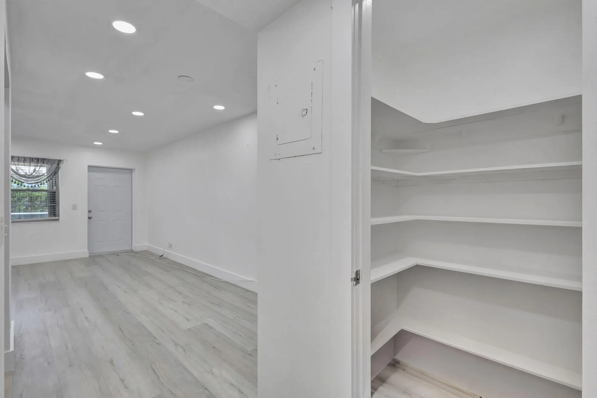 Property Slideshow image 17 of 23 | 110 dorchester e unit e, West Palm Beach, FL, 33417