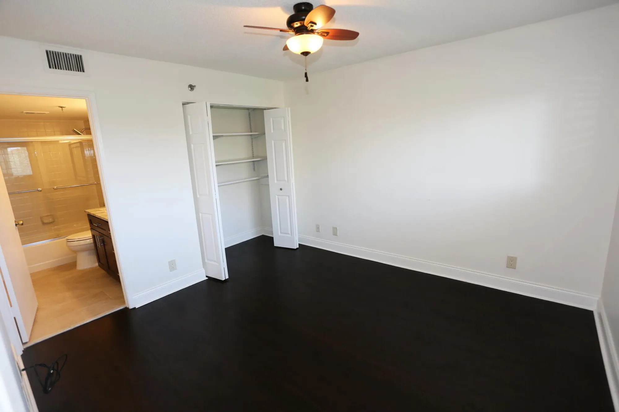 Property Slideshow image 22 of 51 | 7290 kinghurst dr apt 407, Delray Beach, FL, 33446