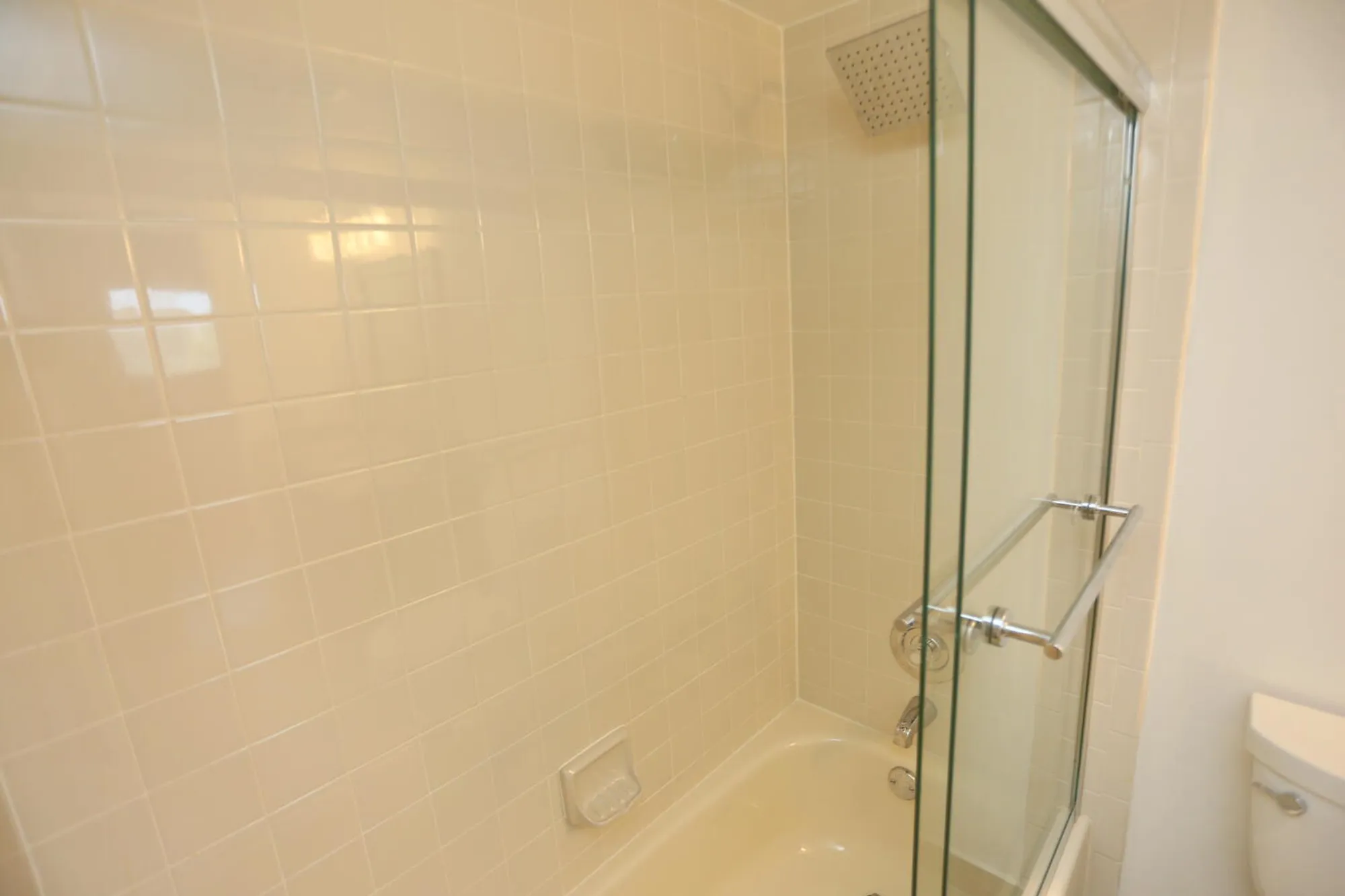 Property Slideshow image 11 of 51 | 7290 kinghurst dr apt 407, Delray Beach, FL, 33446