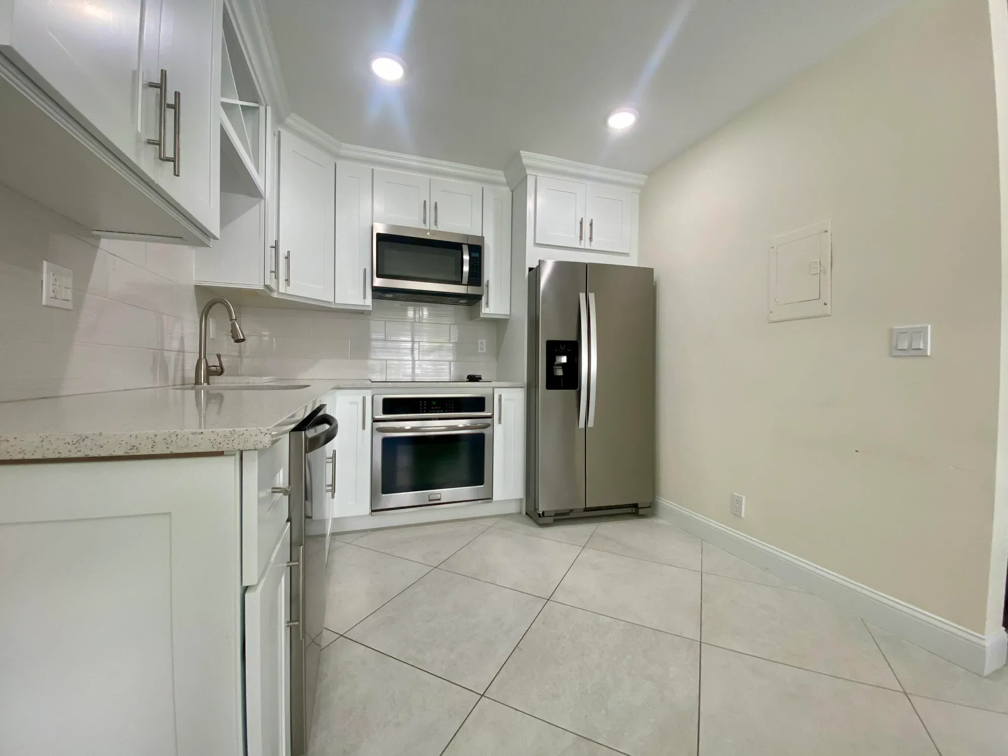 Property Slideshow image 4 of 42 | 296 burgundy g, Delray Beach, FL, 33484