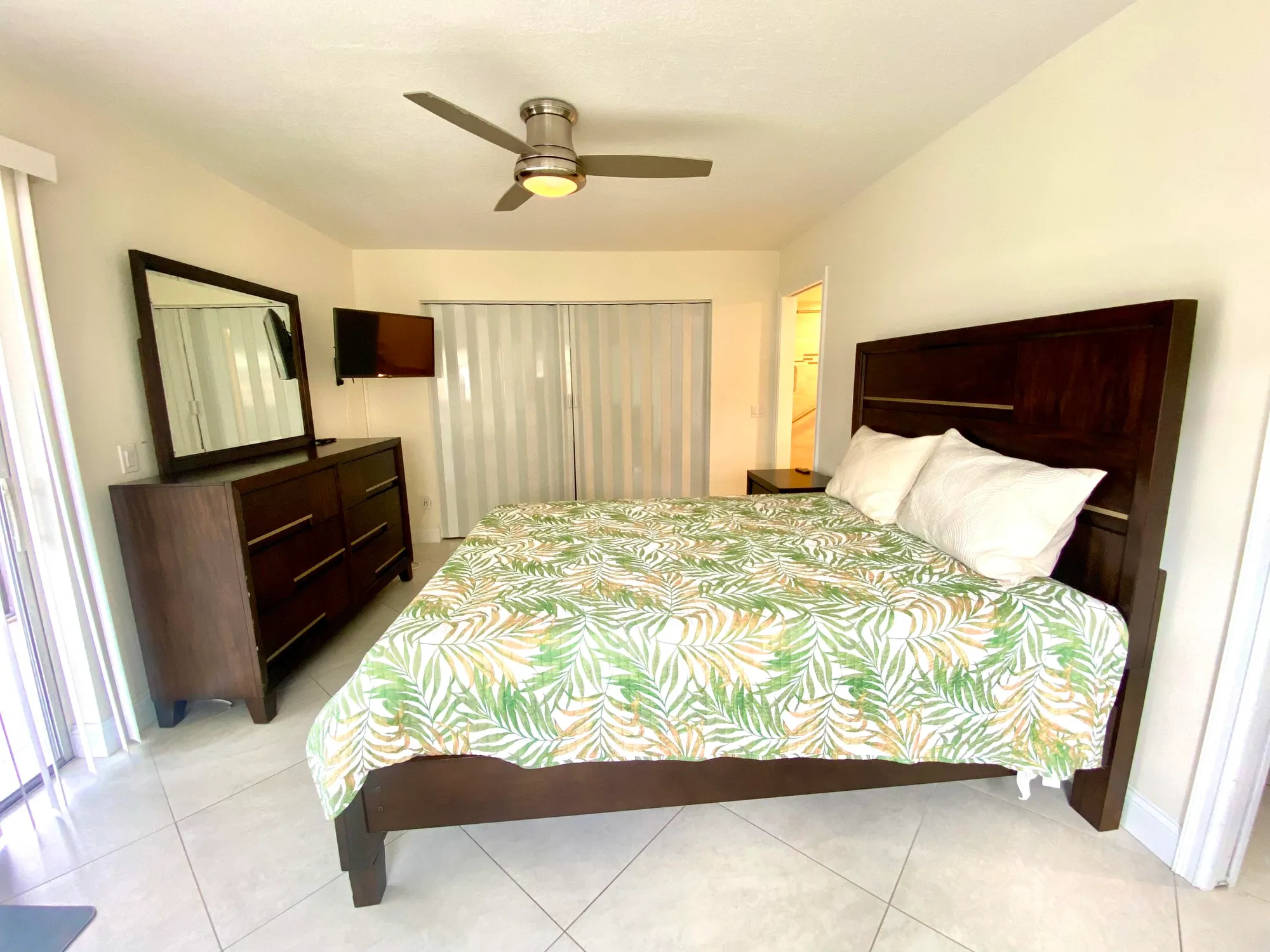 Property Slideshow image 12 of 42 | 296 burgundy g, Delray Beach, FL, 33484