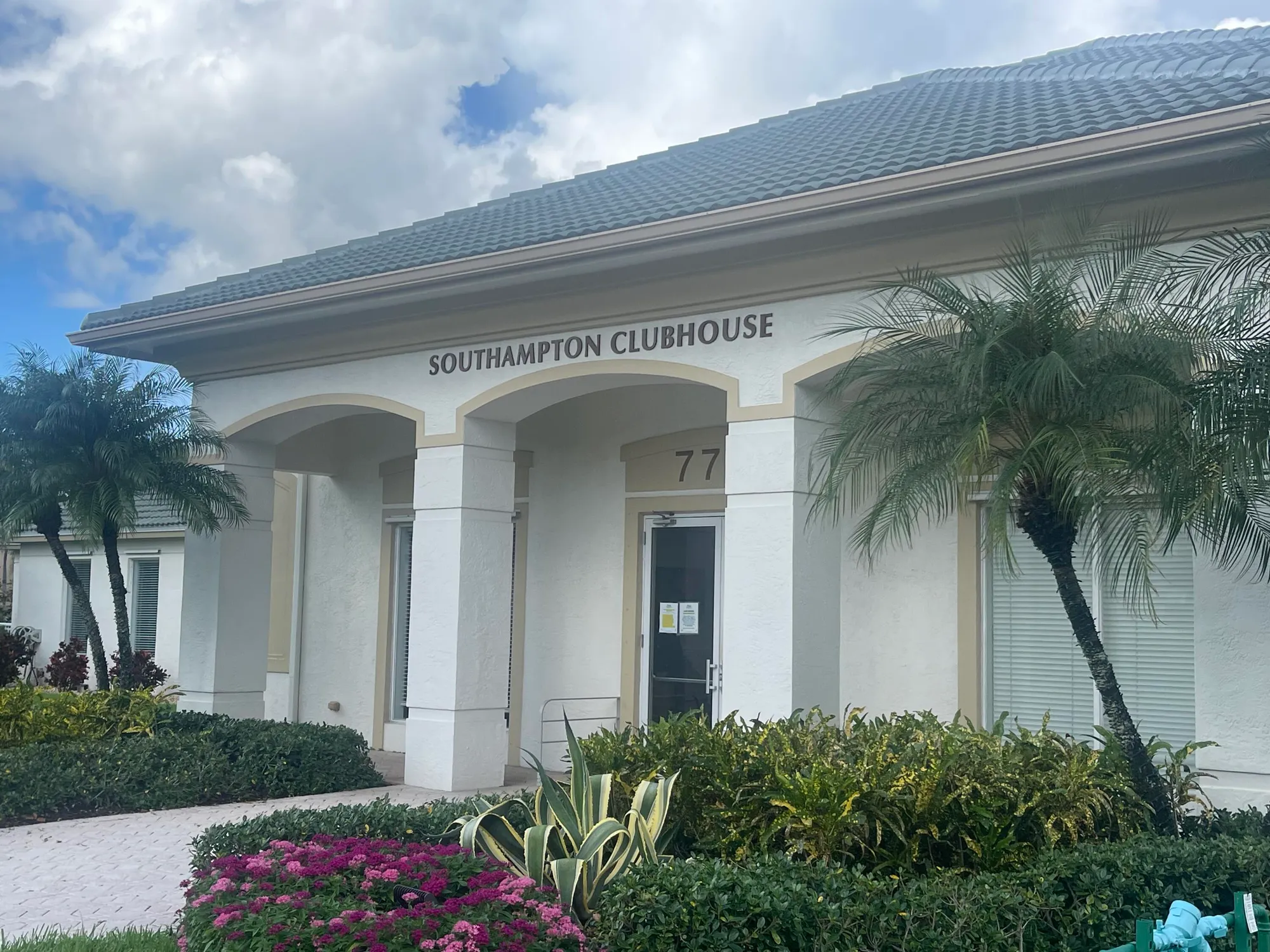 Property Slideshow image 4 of 35 | 7727 southampton ter apt 305, Tamarac, FL, 33321