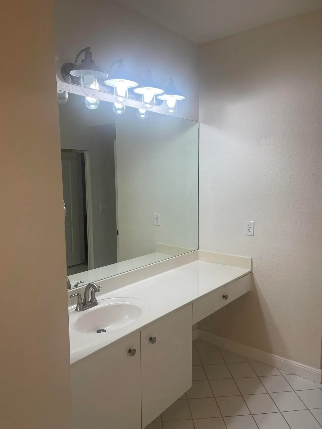 Property Slideshow image 21 of 35 | 7727 southampton ter apt 305, Tamarac, FL, 33321