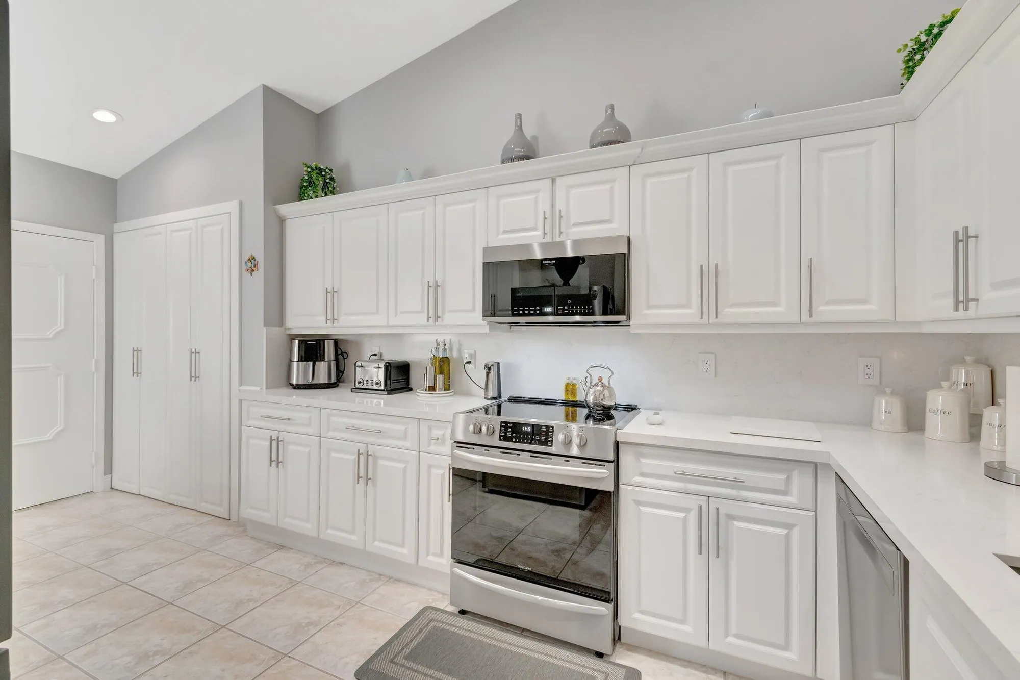 Property Slideshow image 9 of 35 | 7187 summer tree dr, Boynton Beach, FL, 33437