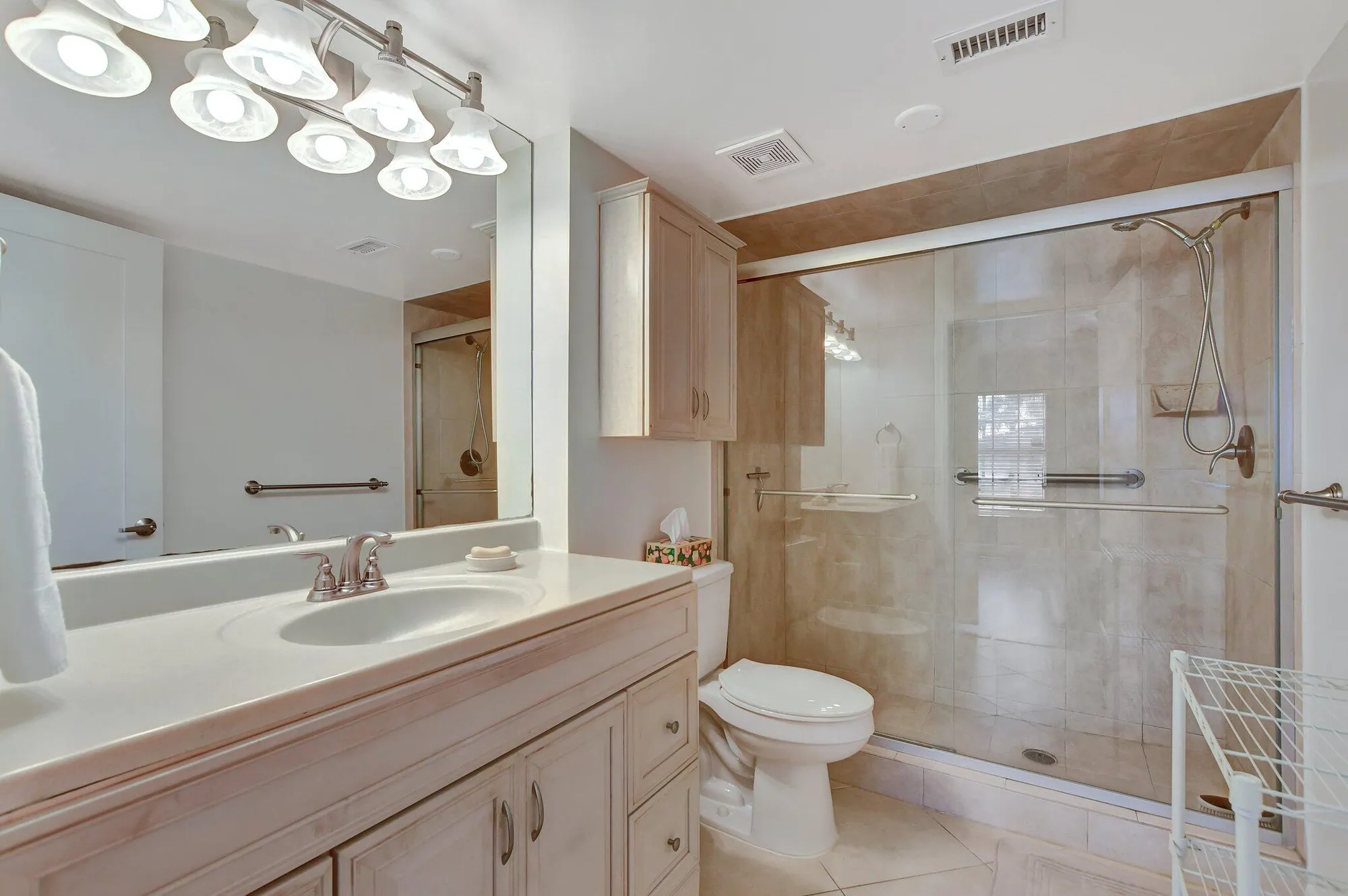 Property Slideshow image 16 of 36 | 9214 flynn cir 6, Boca Raton, FL, 33496