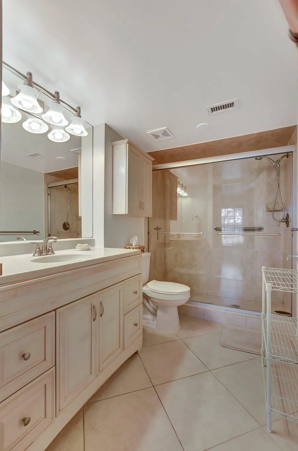 Property Slideshow image 17 of 36 | 9214 flynn cir 6, Boca Raton, FL, 33496