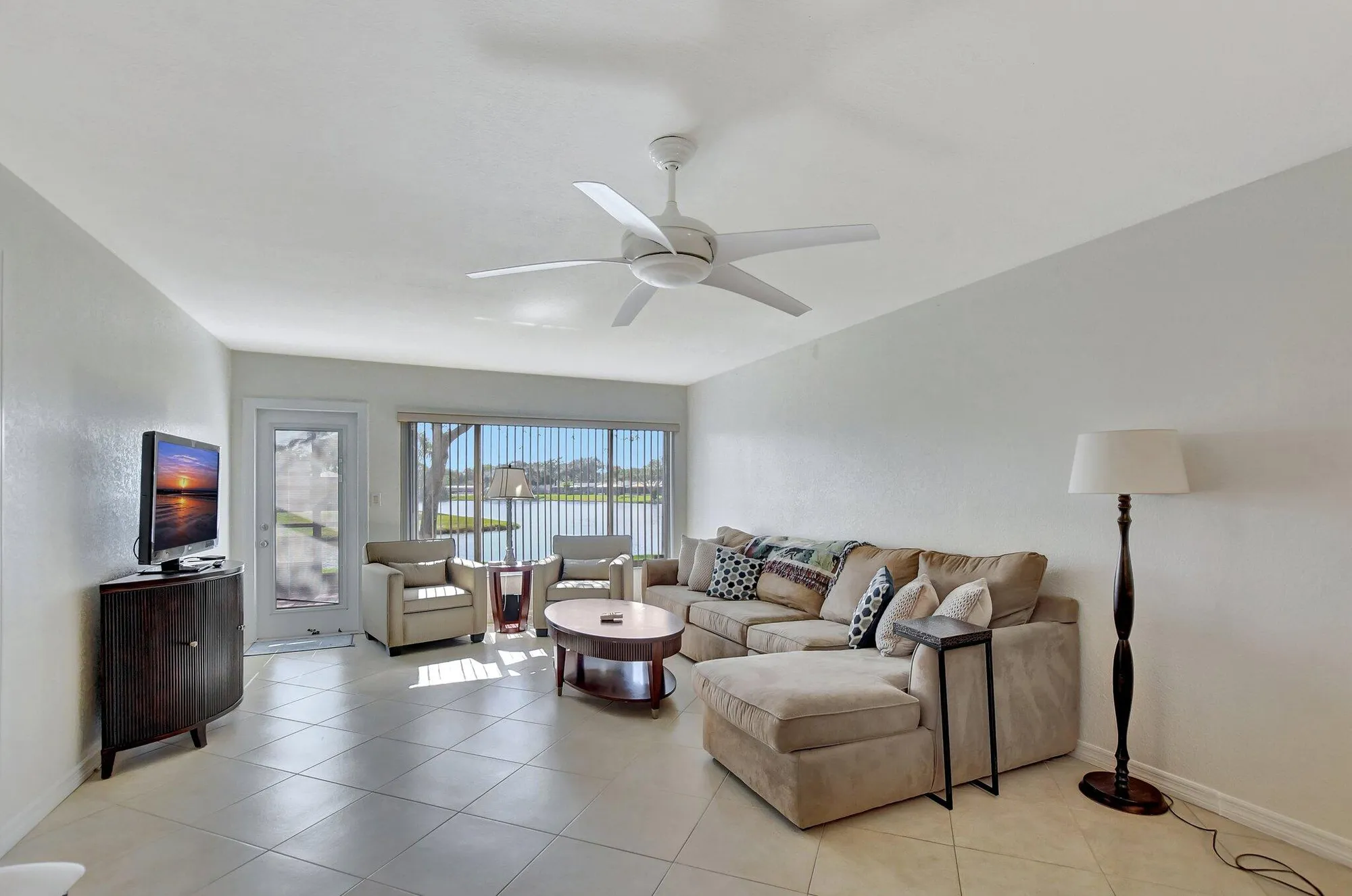 Property Slideshow image 10 of 36 | 9214 flynn cir 6, Boca Raton, FL, 33496