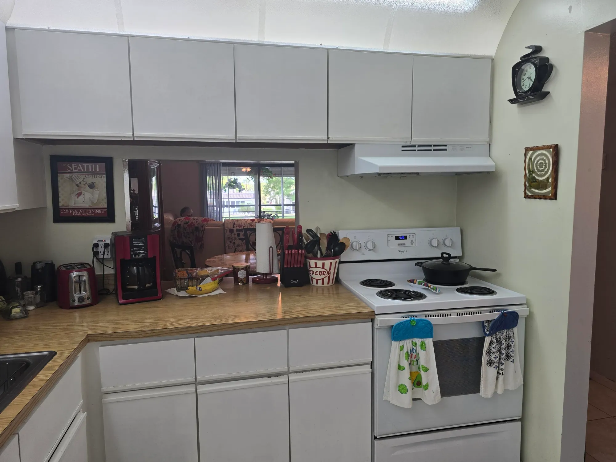 Property Slideshow image 6 of 28 | 150 lake nancy ln apt 221, West Palm Beach, FL, 33411