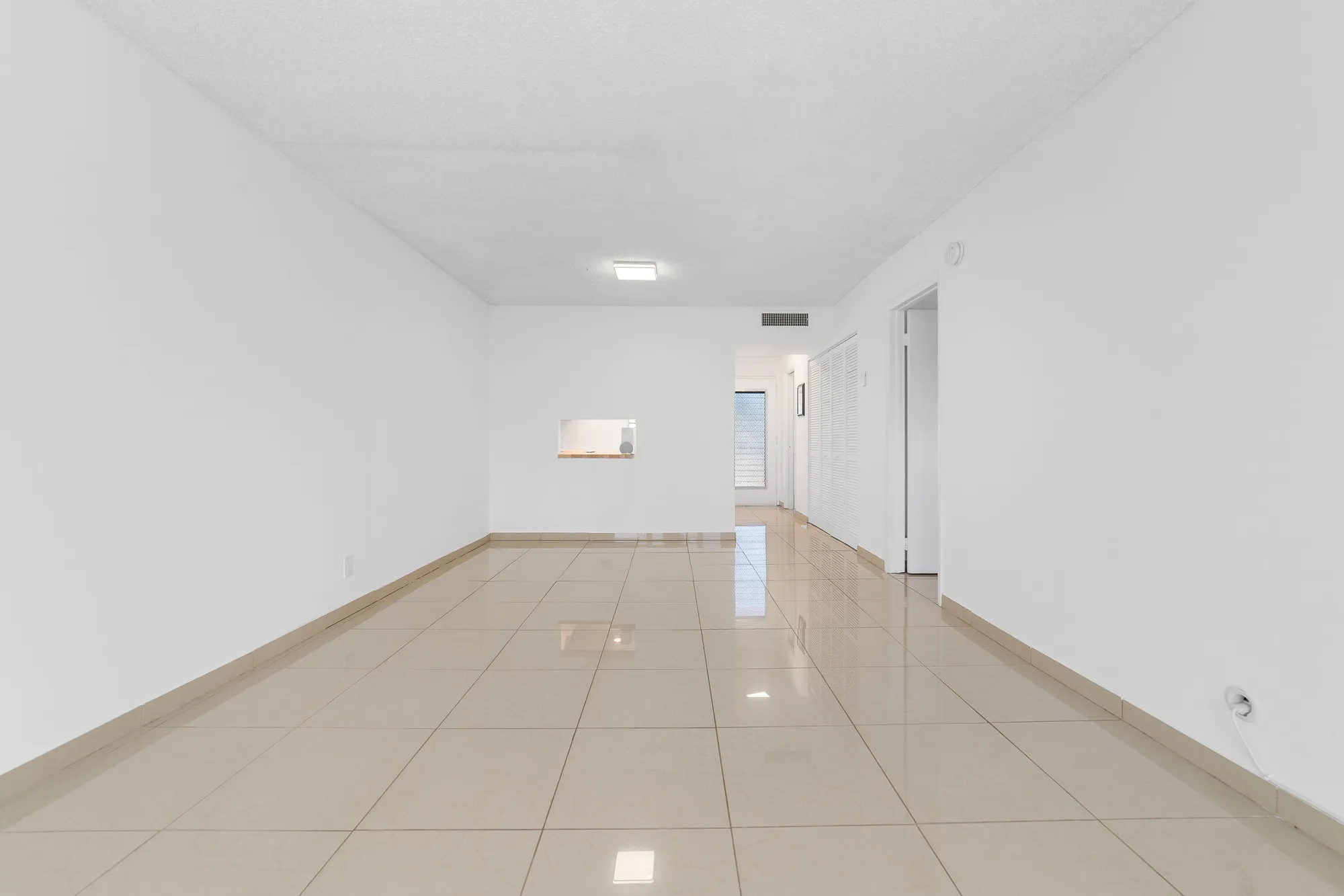 Property Slideshow image 8 of 33 | 2951 nw 46th ave apt 306, Lauderdale Lakes, FL, 33313